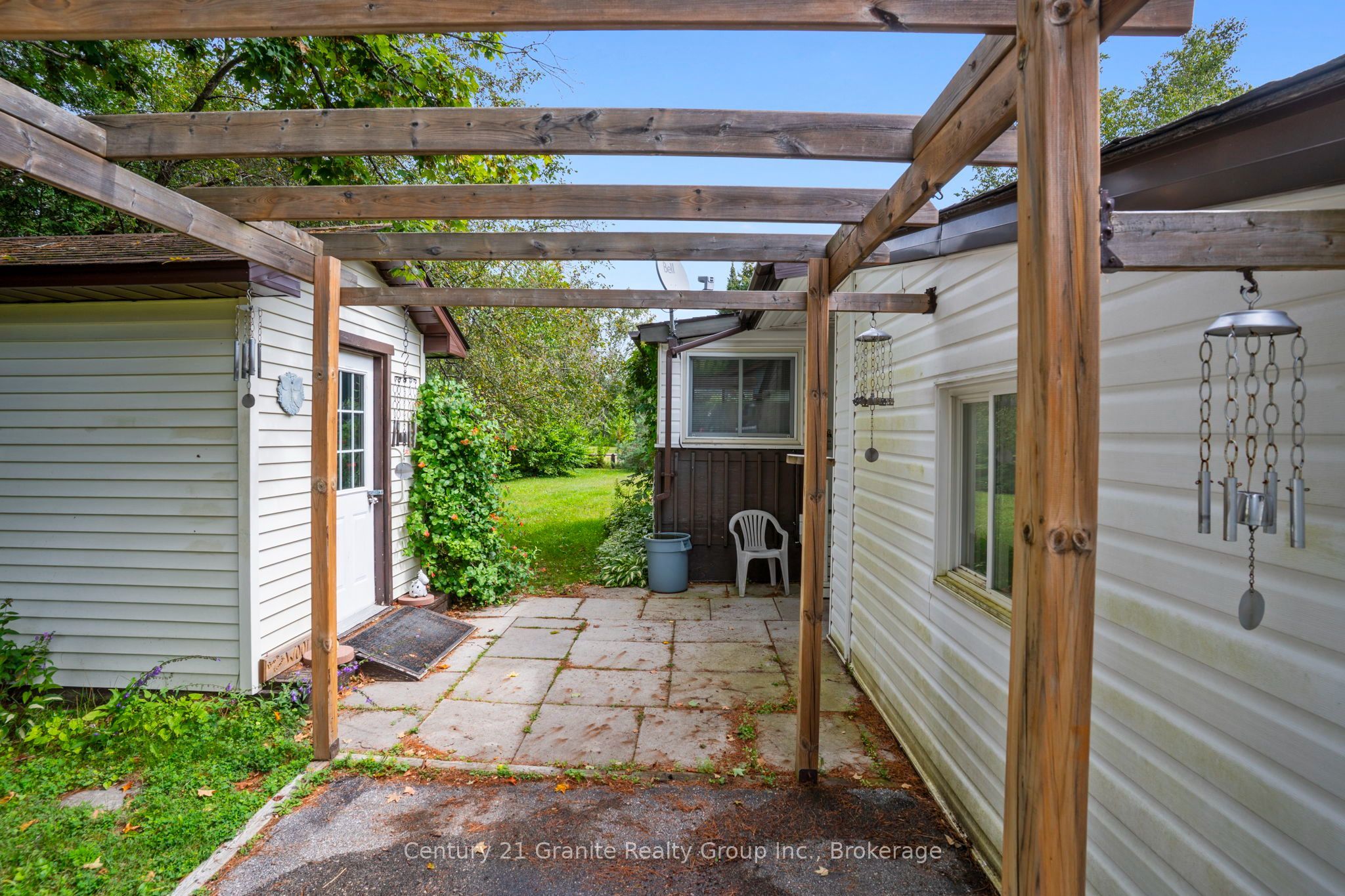 1105 Eighth Lane Property Photo 31