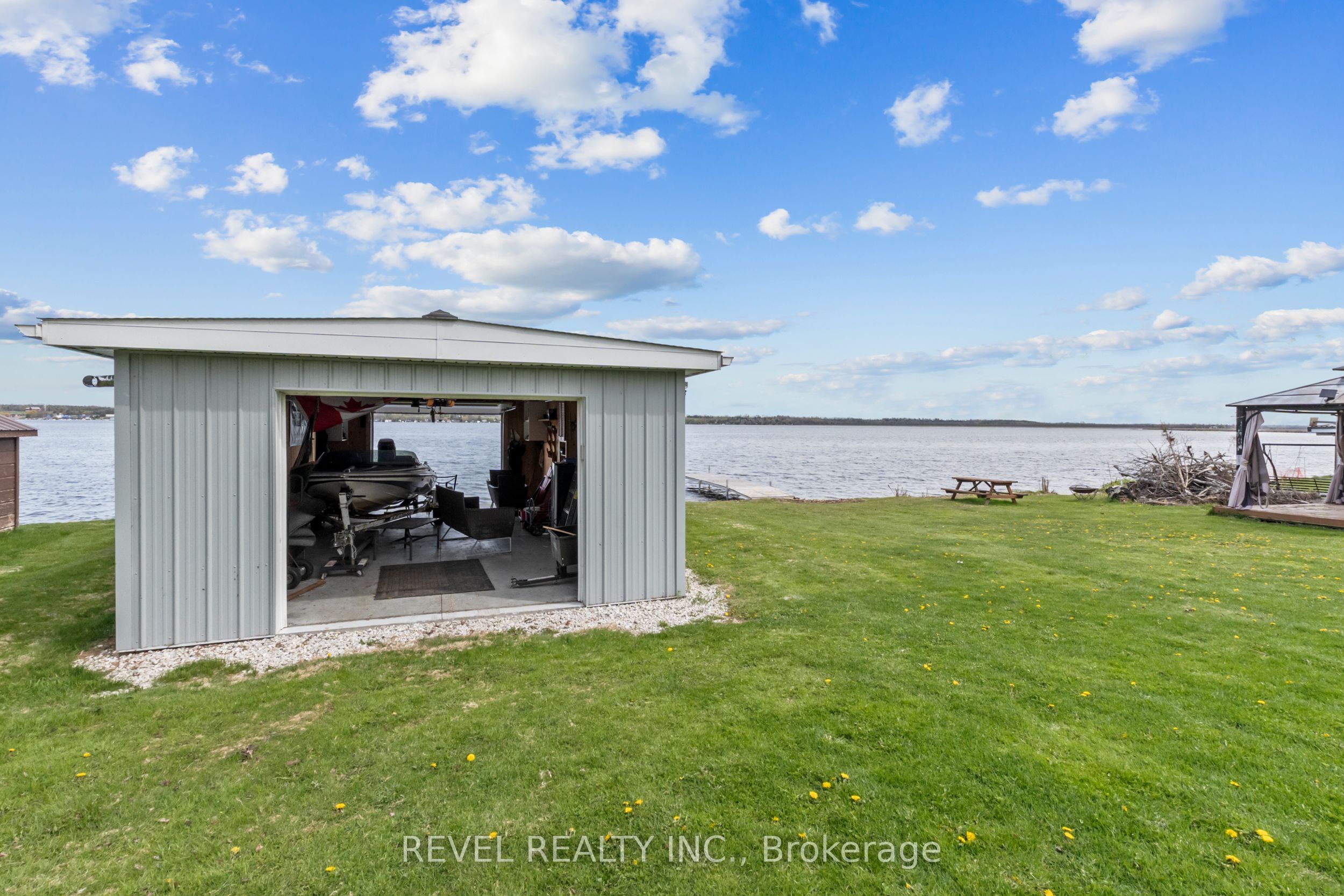 151 Beehive Drive Property Photo 14