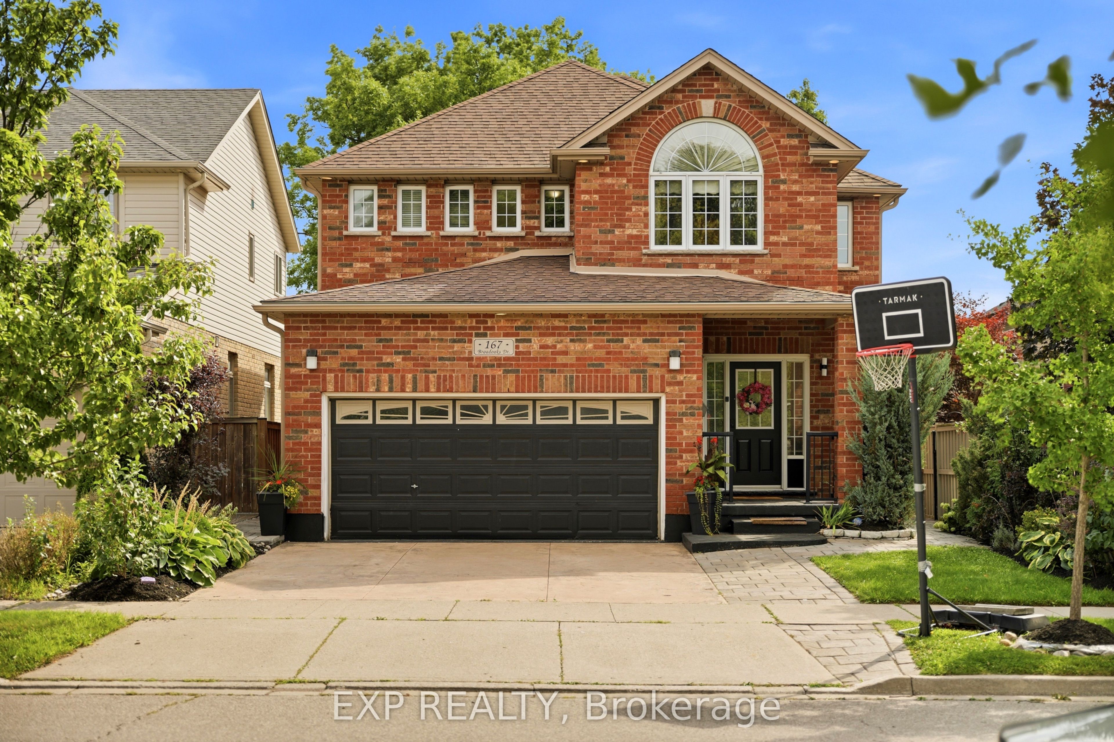 167 Broadoaks Drive Property Photo 1