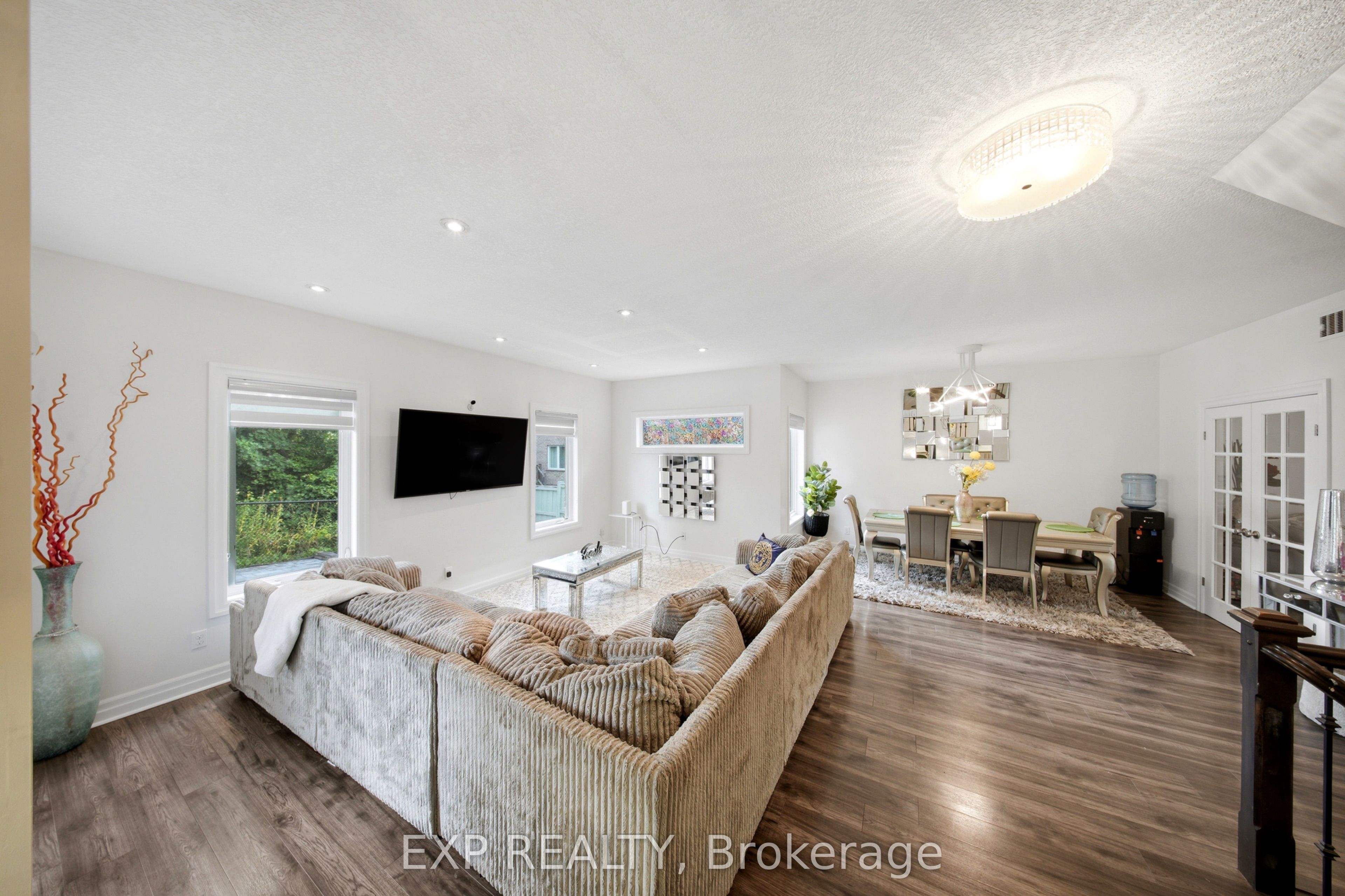167 Broadoaks Drive Property Photo 12