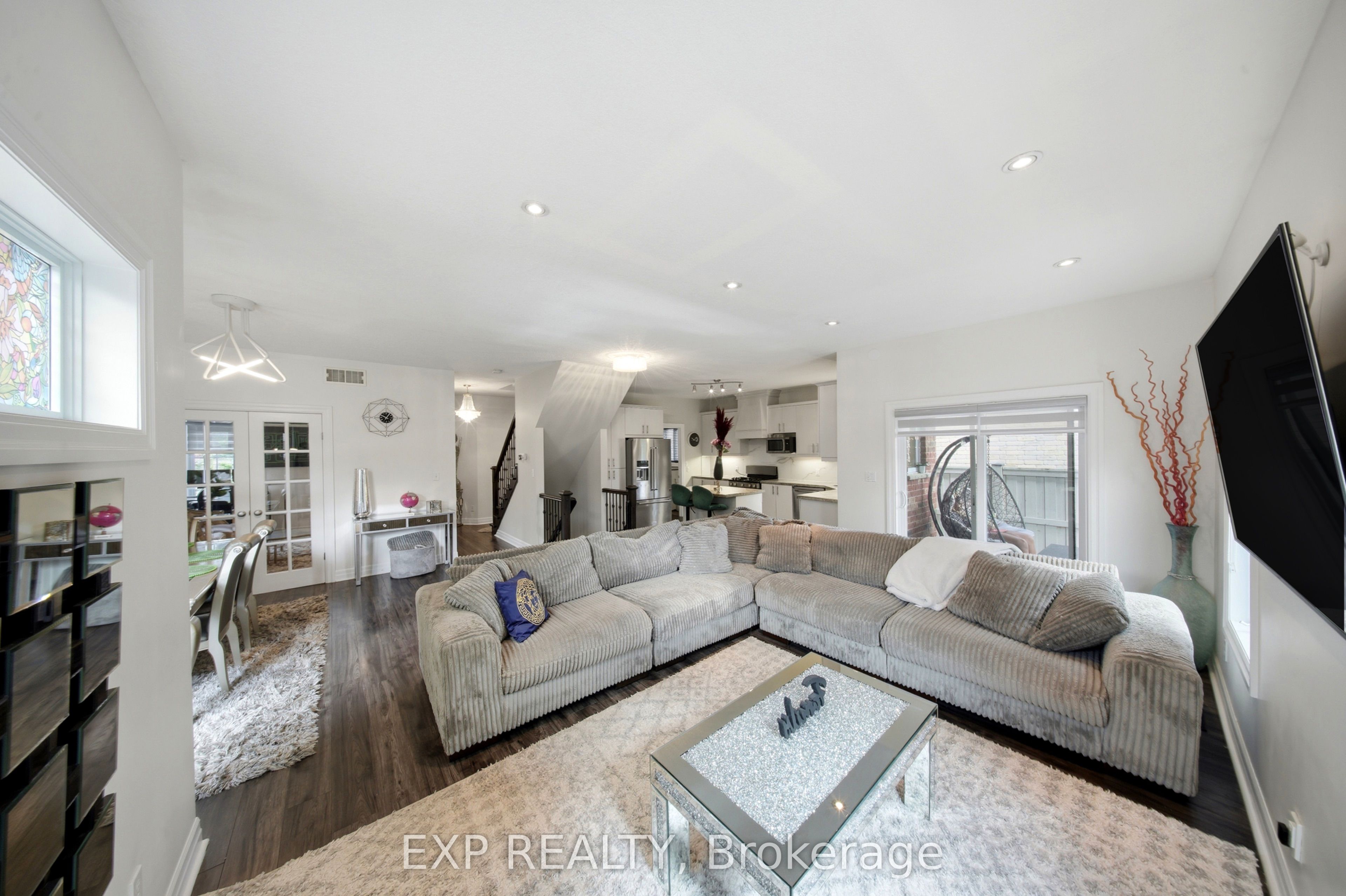 167 Broadoaks Drive Property Photo 13
