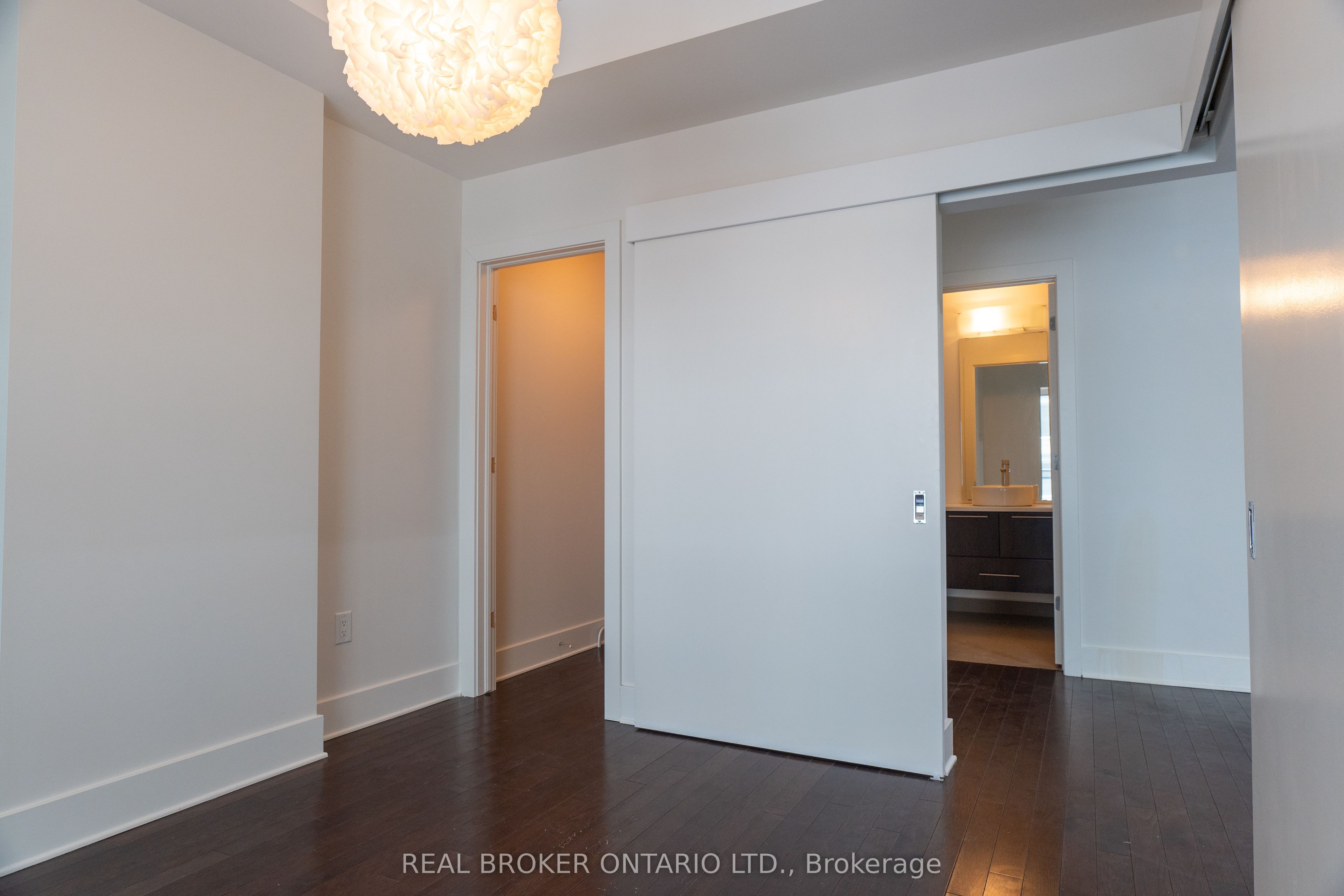 101 Richmond Road 417 Property Photo 15