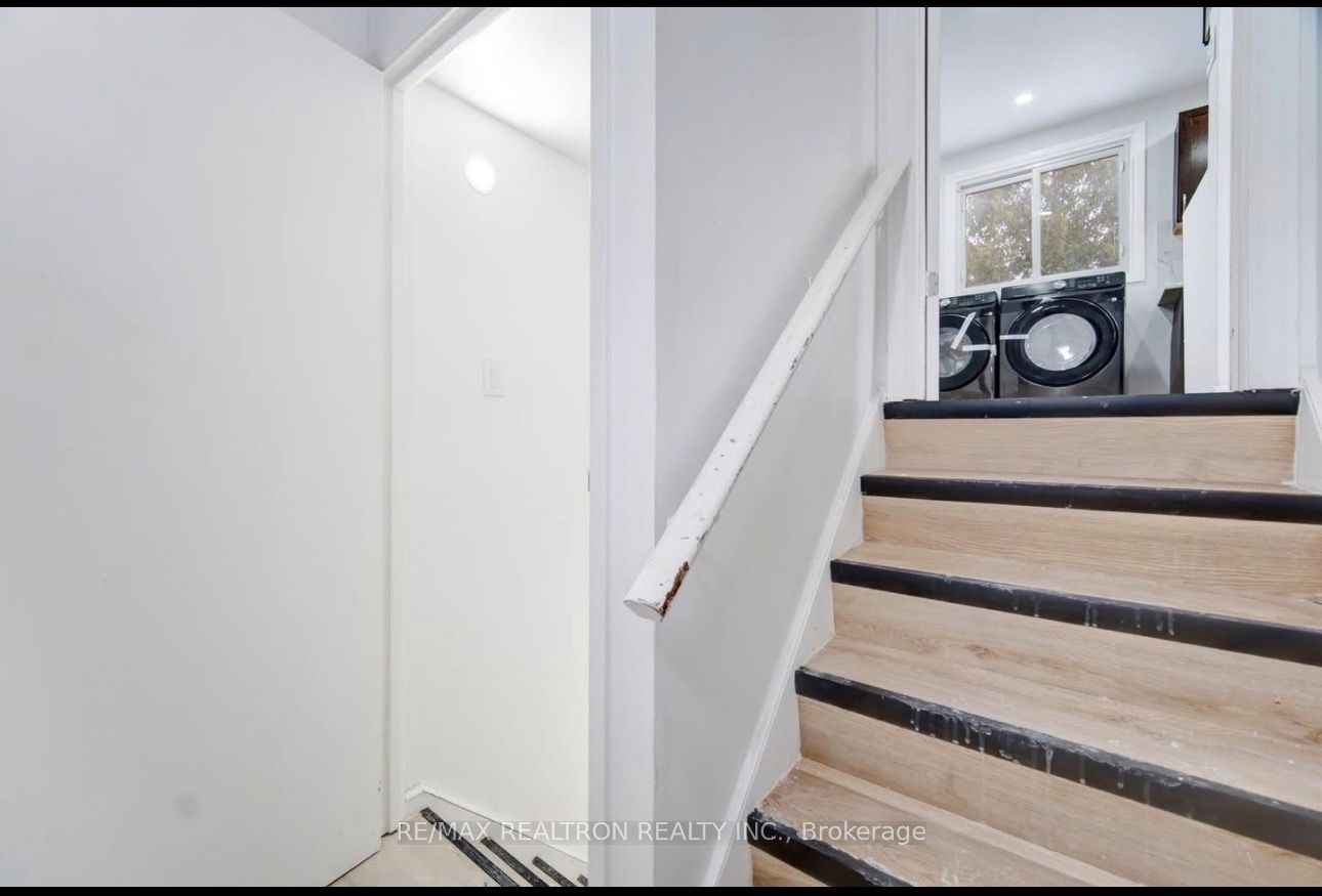 29 Court Lane Property Photo 3