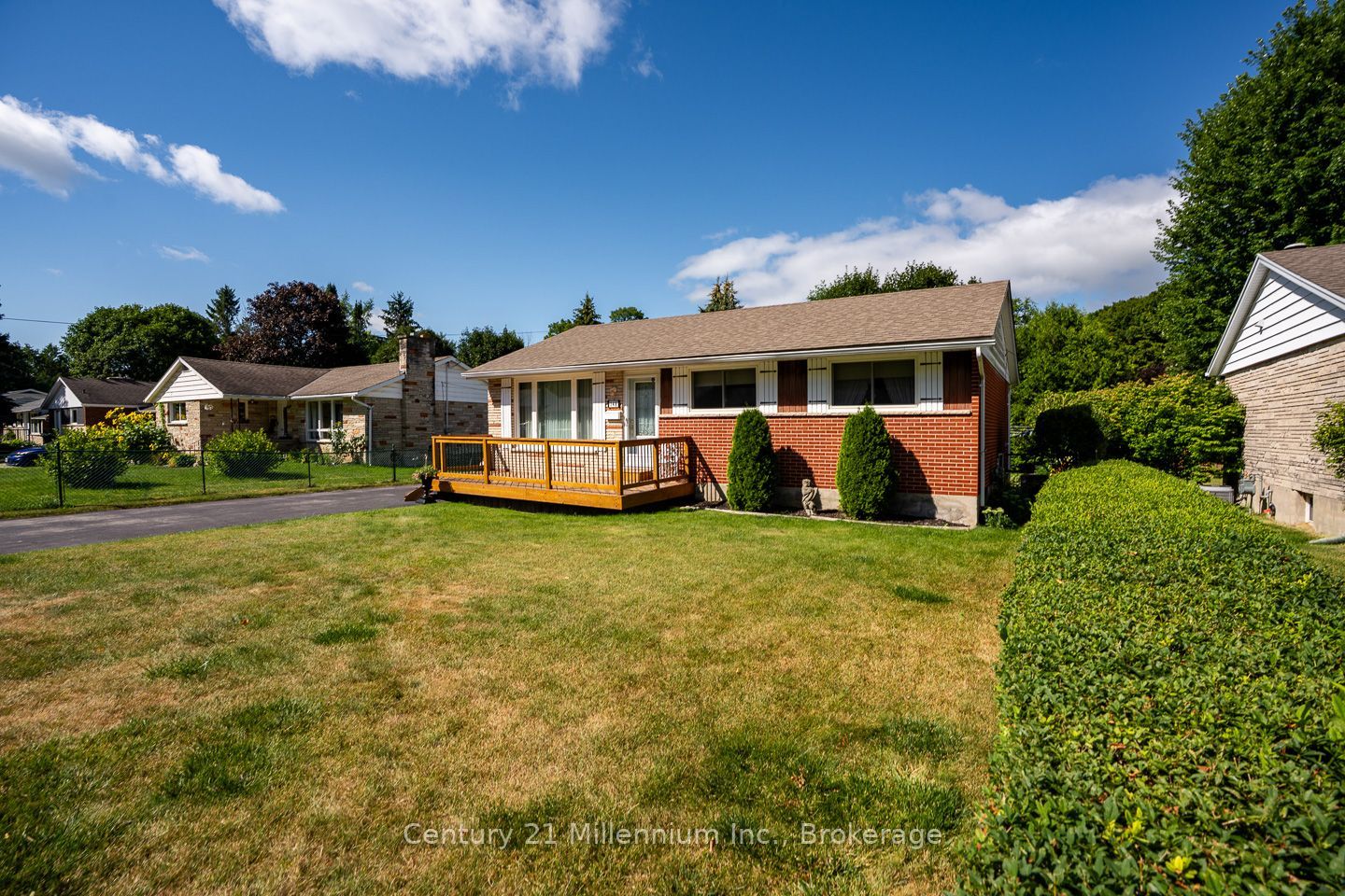 148 7th Avenue E Property Photo 1