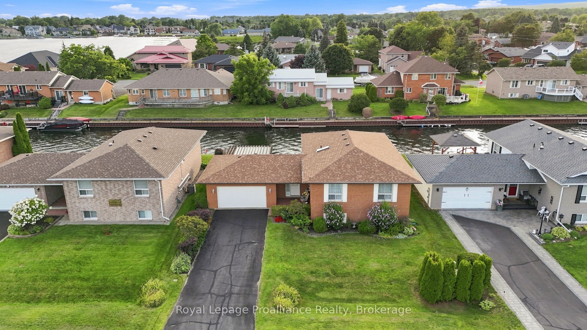 5 Wendy's Lane Property Photo 2