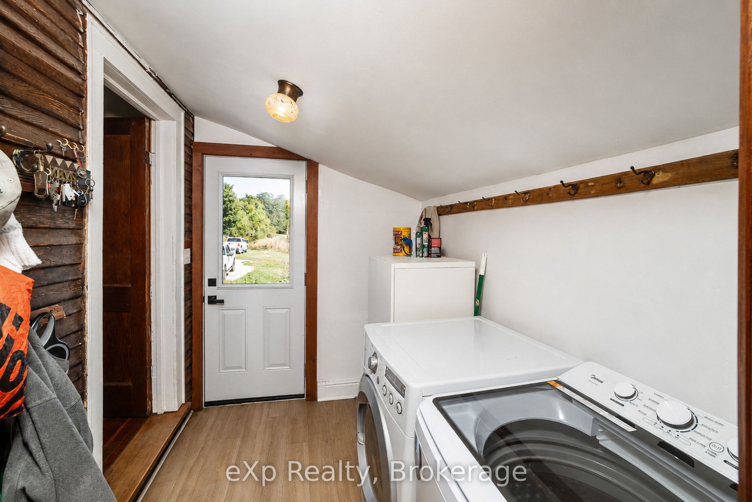 58111 12th Line Property Photo 12