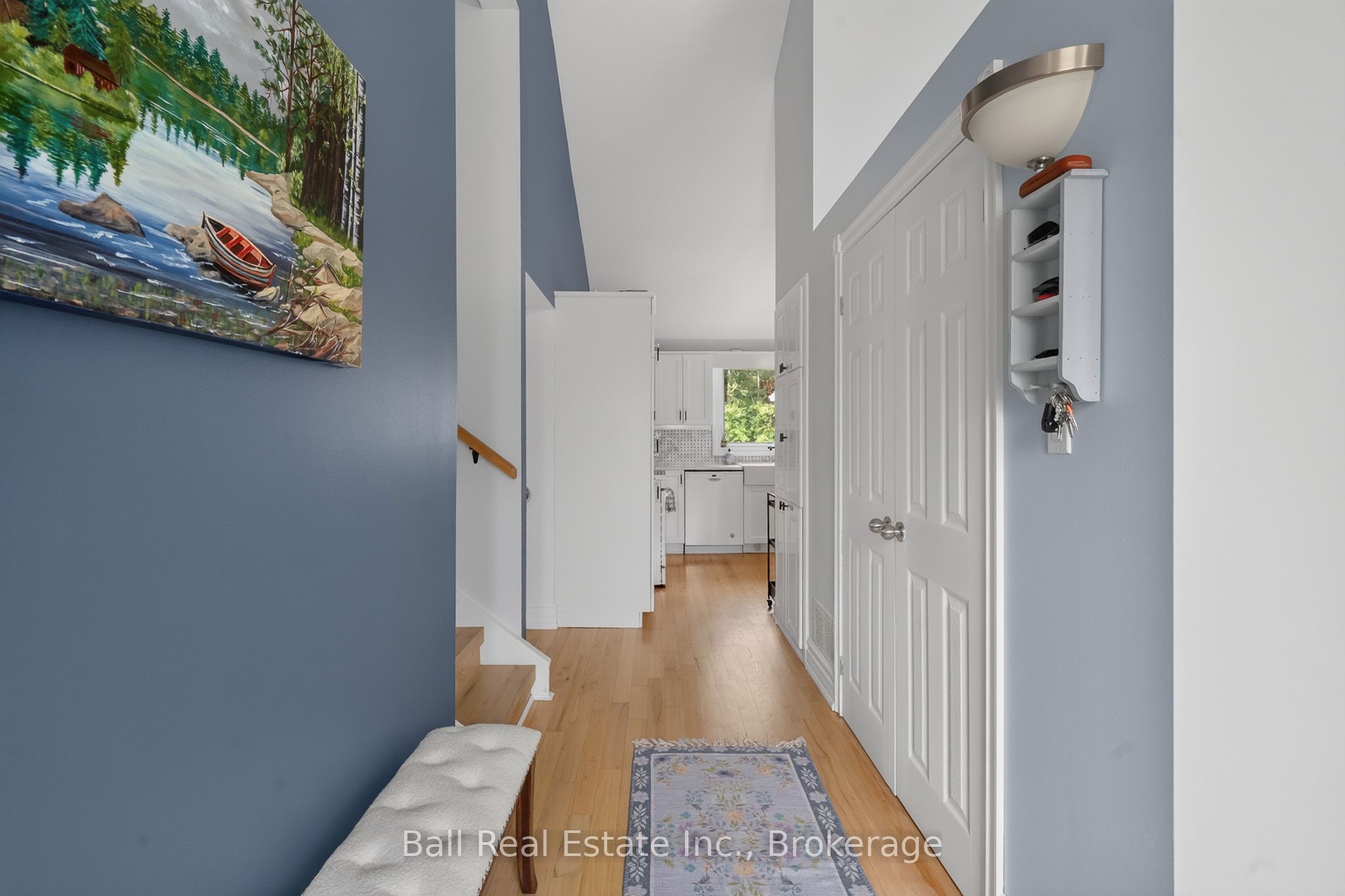 118 Echo Bay Road E Property Photo 16