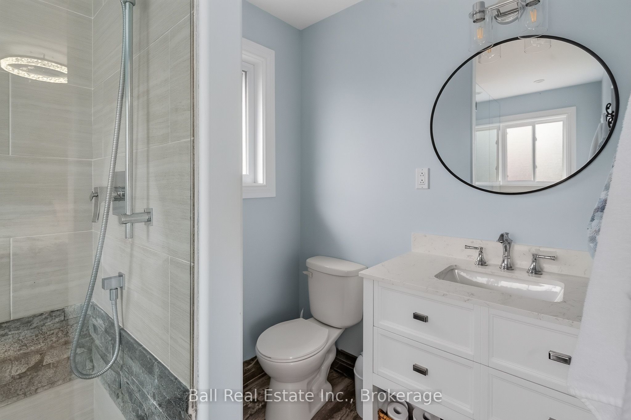 118 Echo Bay Road E Property Photo 25