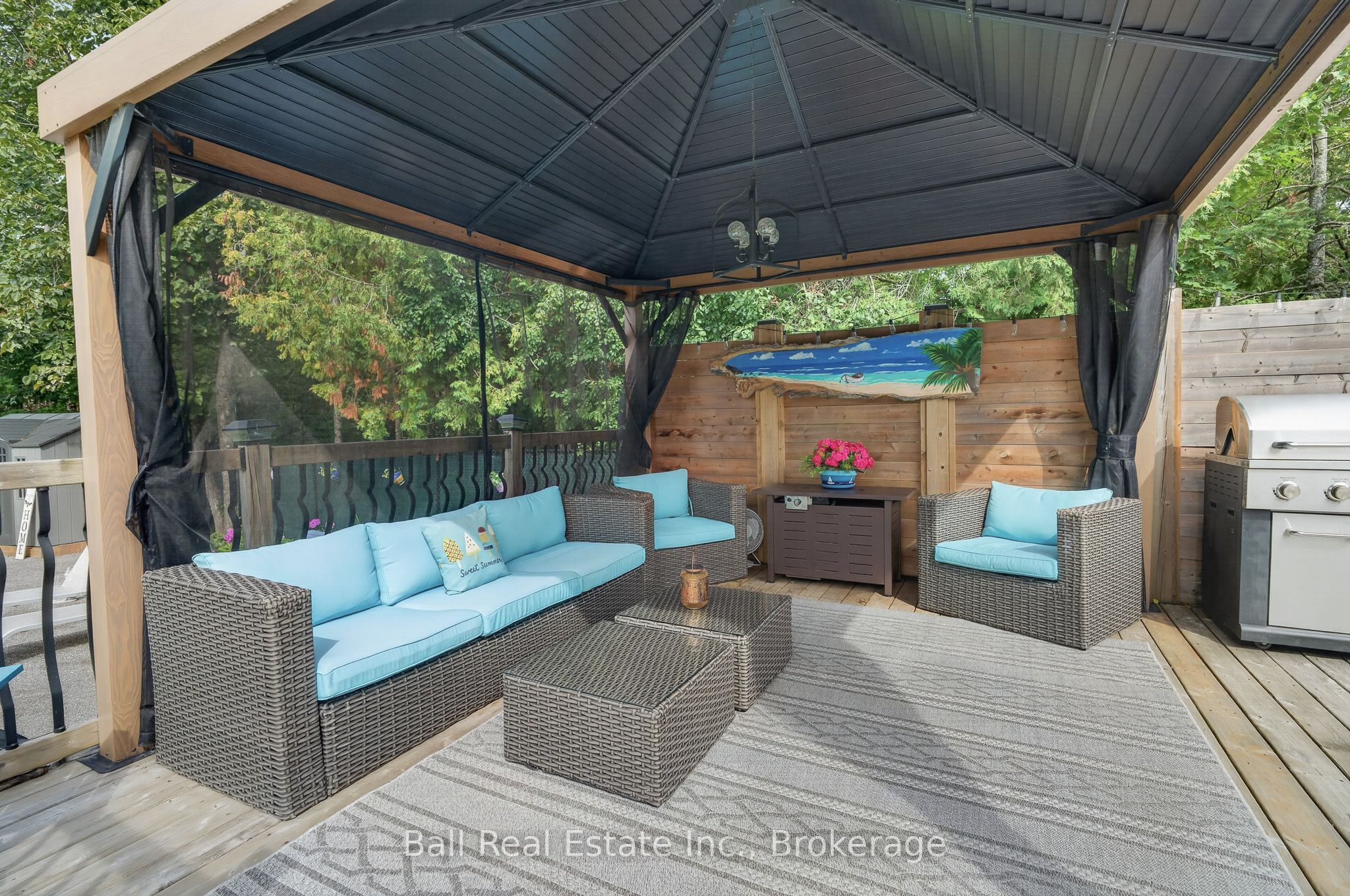 118 Echo Bay Road E Property Photo 41