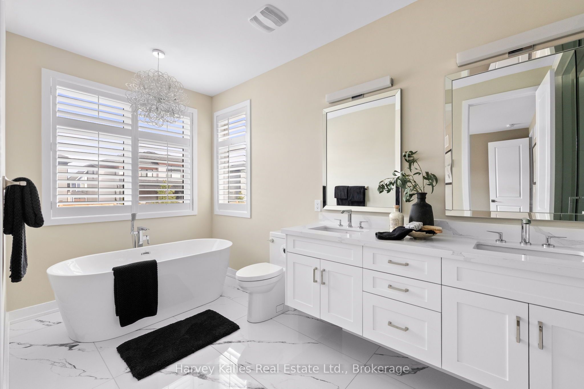 163 Springside Crescent Property Photo 23