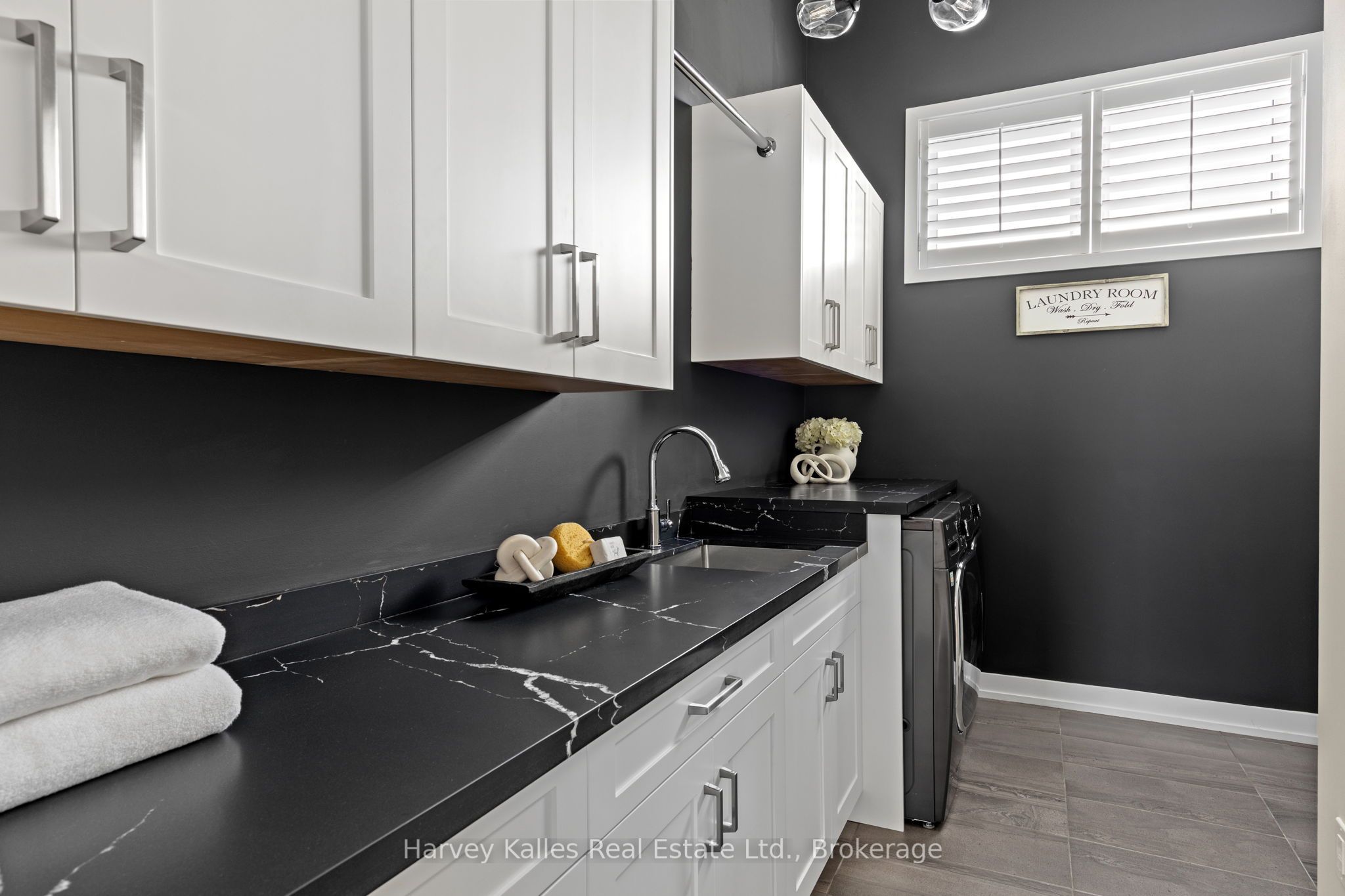 163 Springside Crescent Property Photo 34