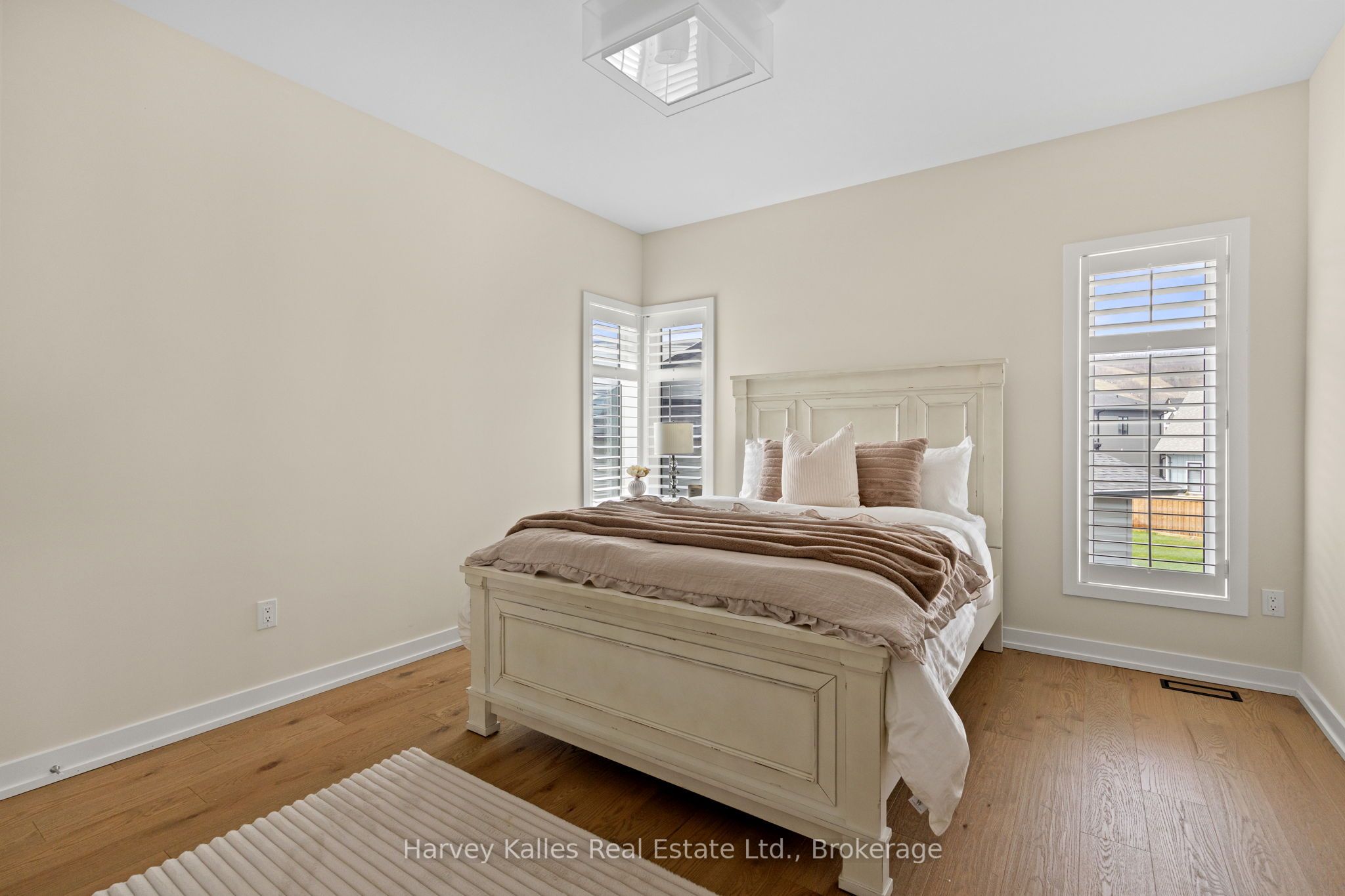 163 Springside Crescent Property Photo 39