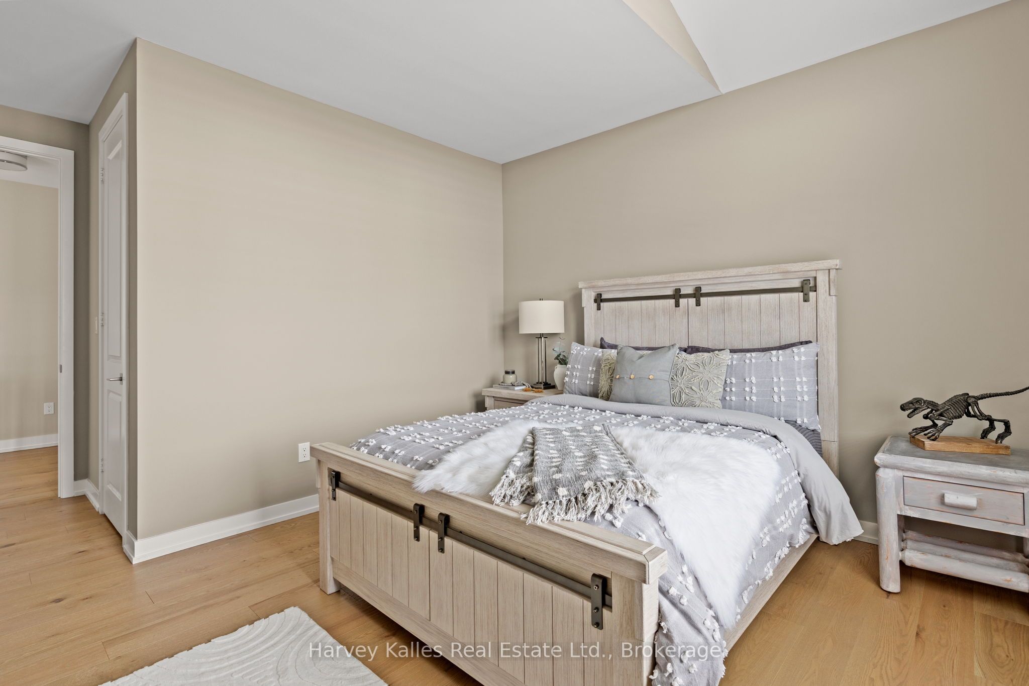 163 Springside Crescent Property Photo 45