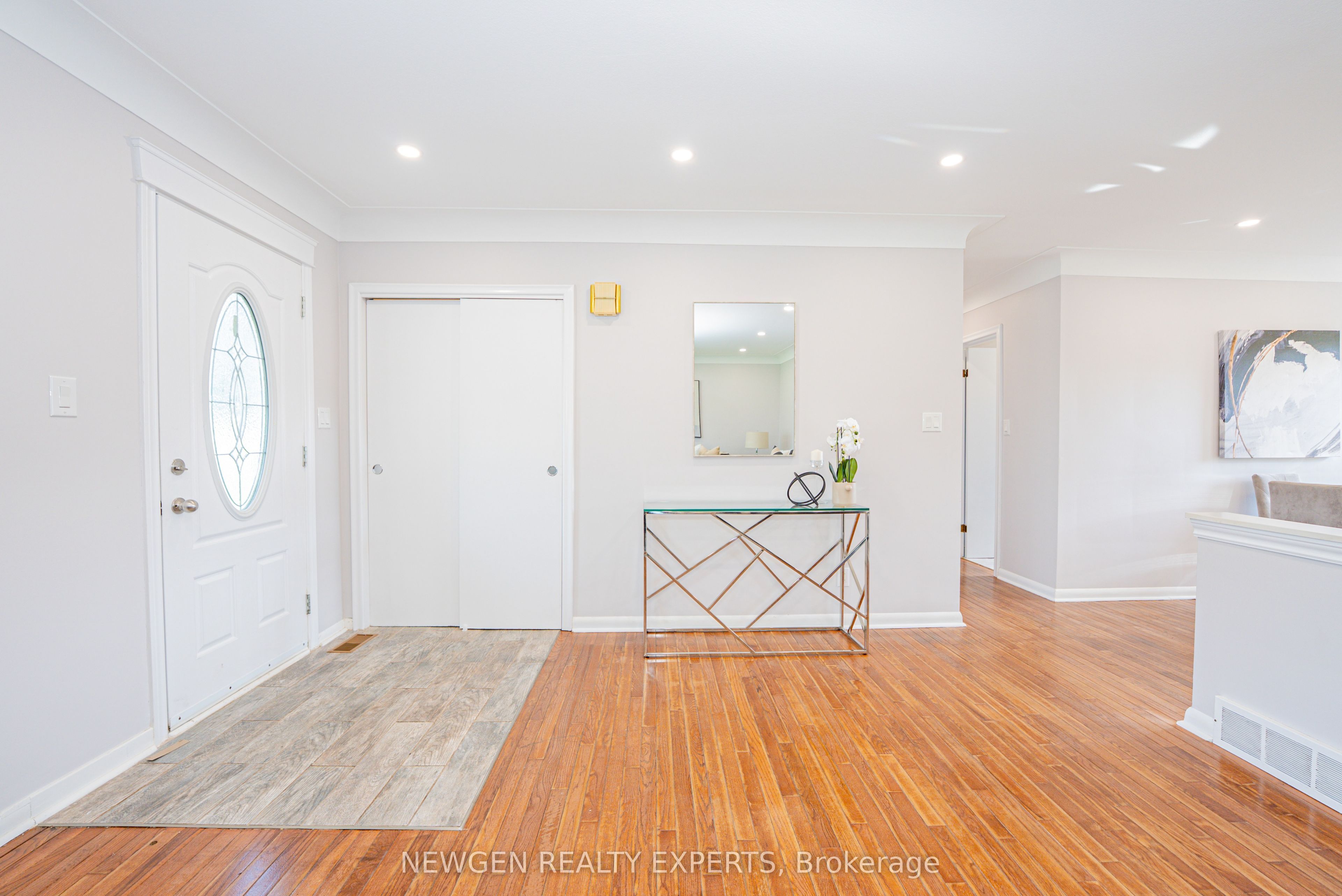 4443 Dorchester Road Property Photo 9