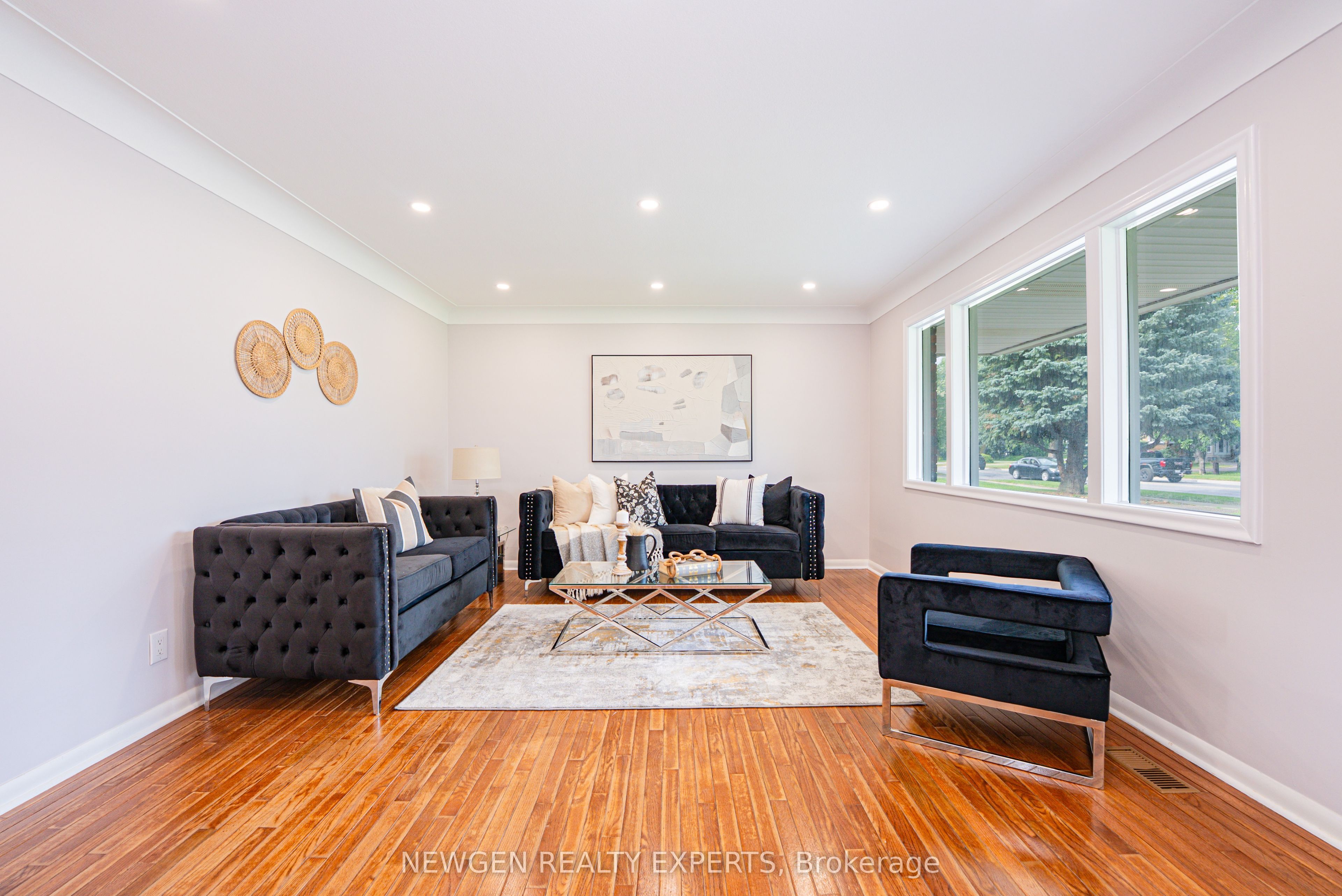 4443 Dorchester Road Property Photo 11