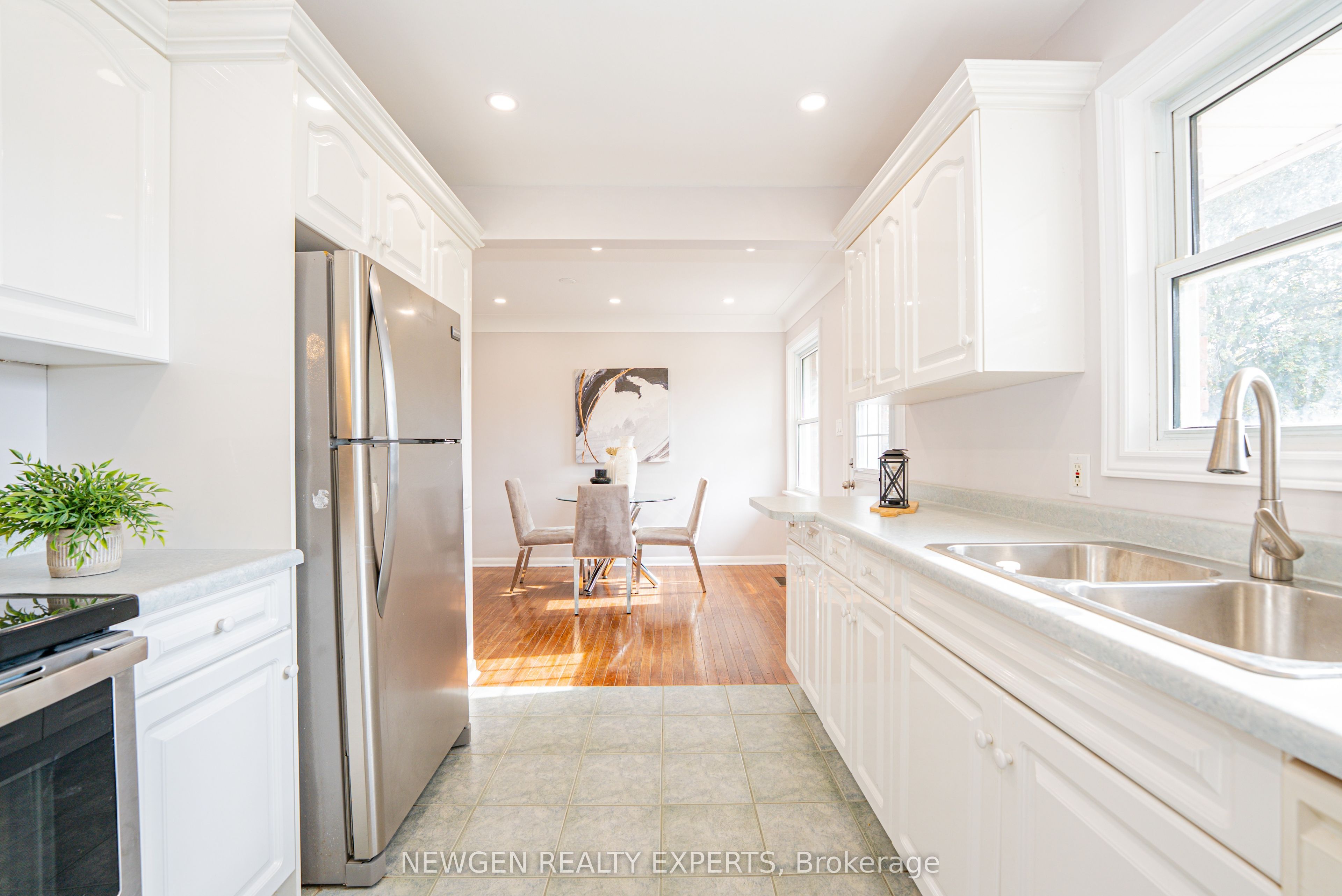 4443 Dorchester Road Property Photo 17