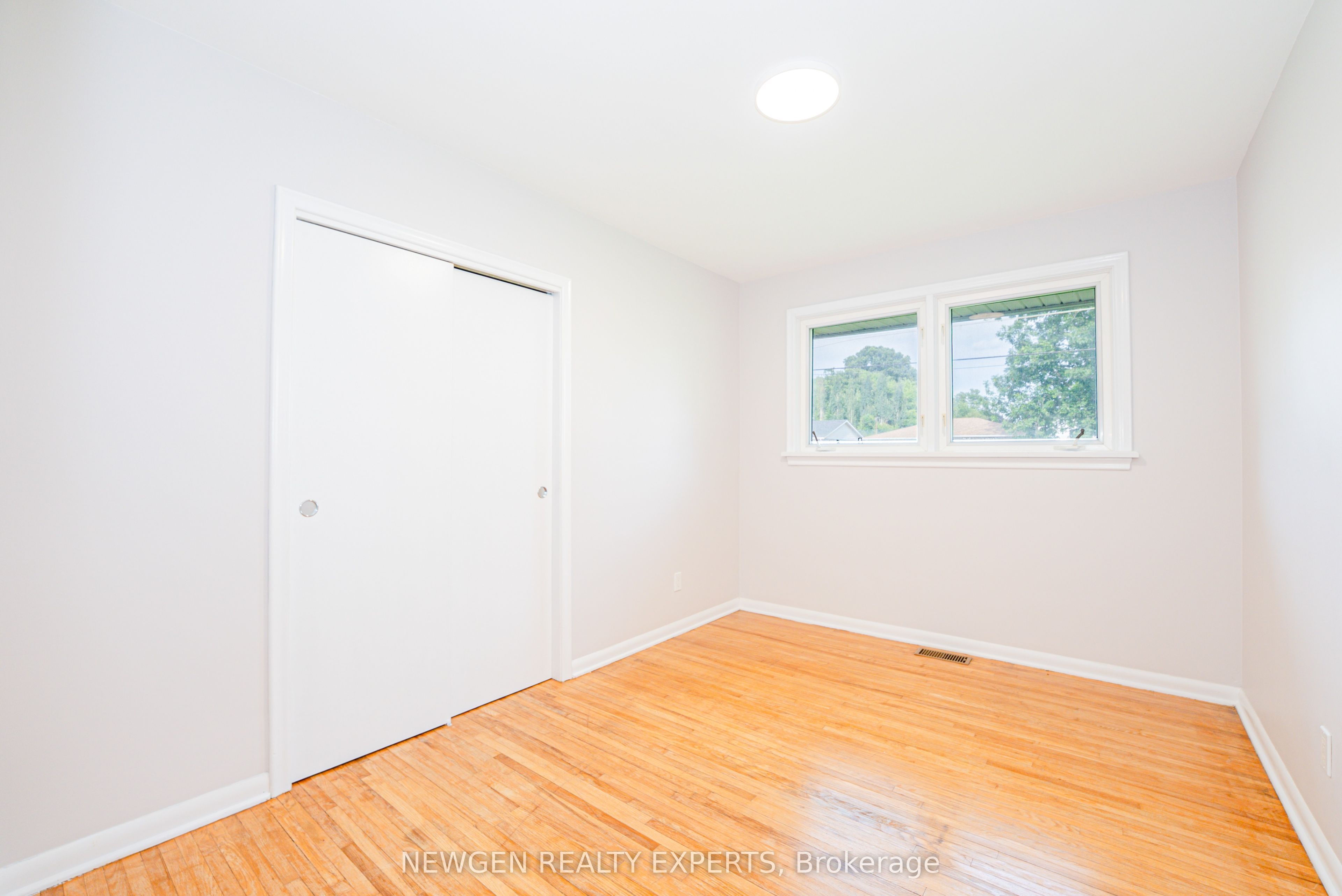4443 Dorchester Road Property Photo 25