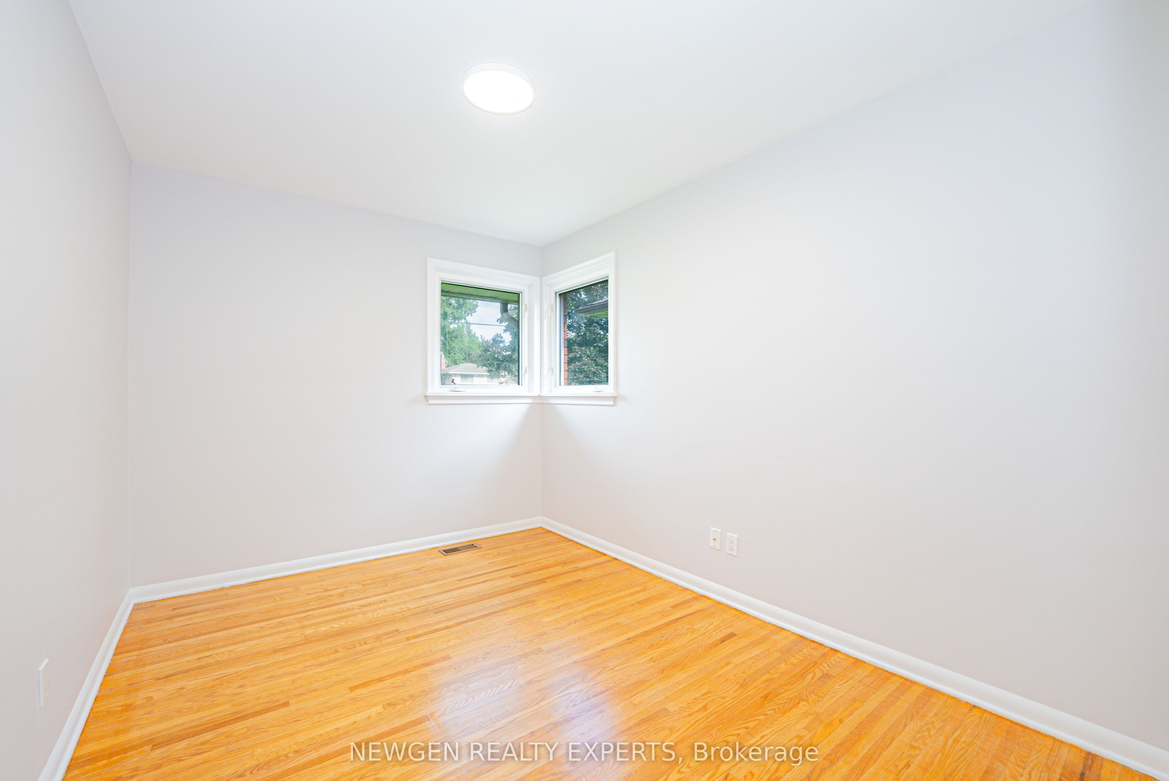 4443 Dorchester Road Property Photo 27
