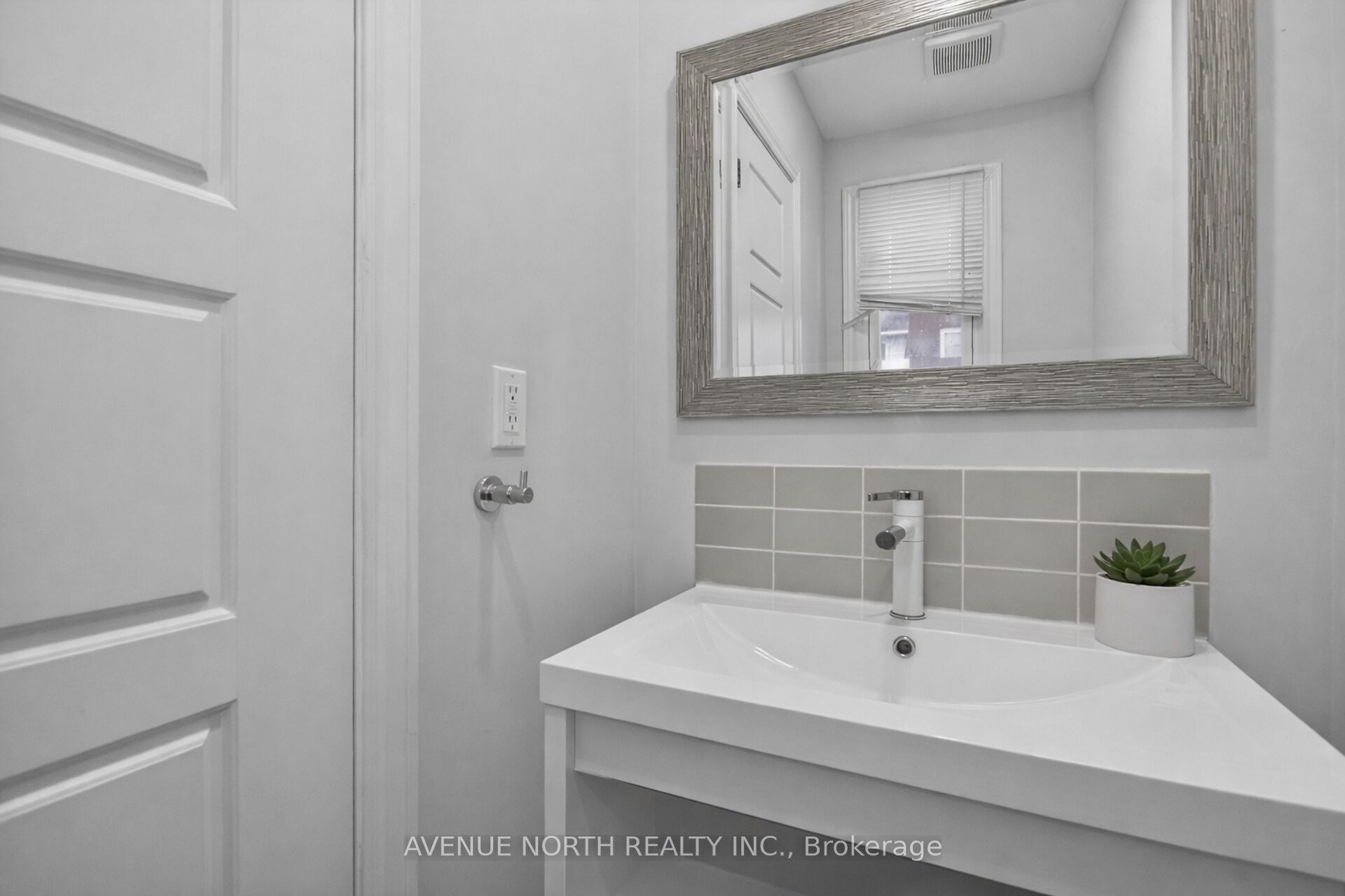 419 Armonia Private 40 Property Photo 3