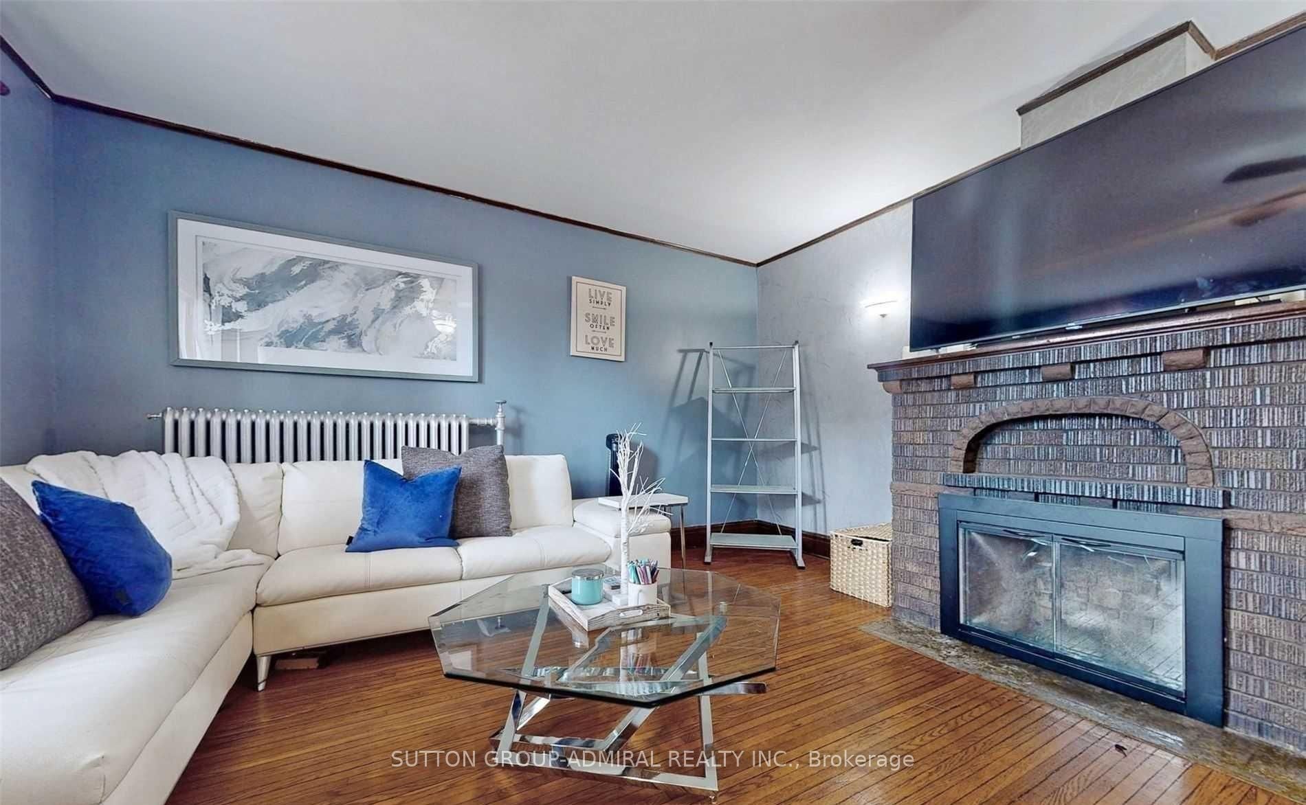 36 John Street Property Photo 3