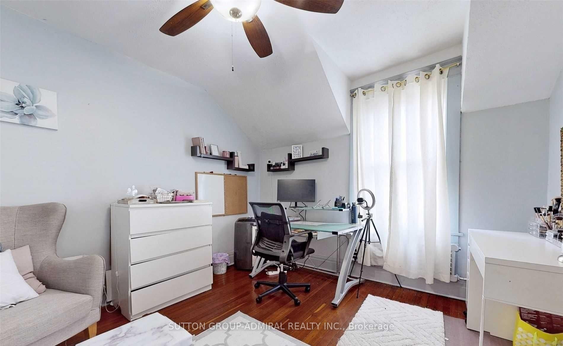 36 John Street Property Photo 10