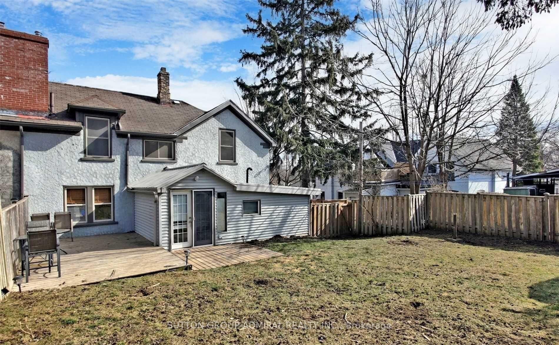 36 John Street Property Photo 12