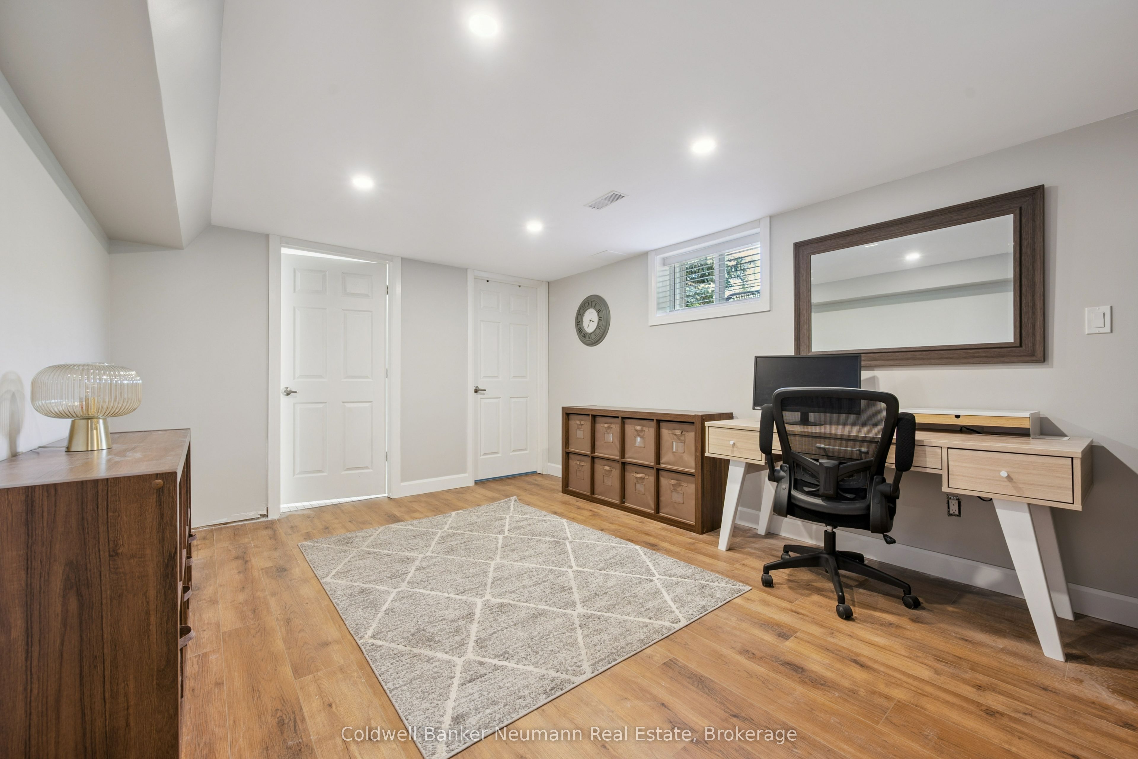 11 Western Avenue Property Photo 31