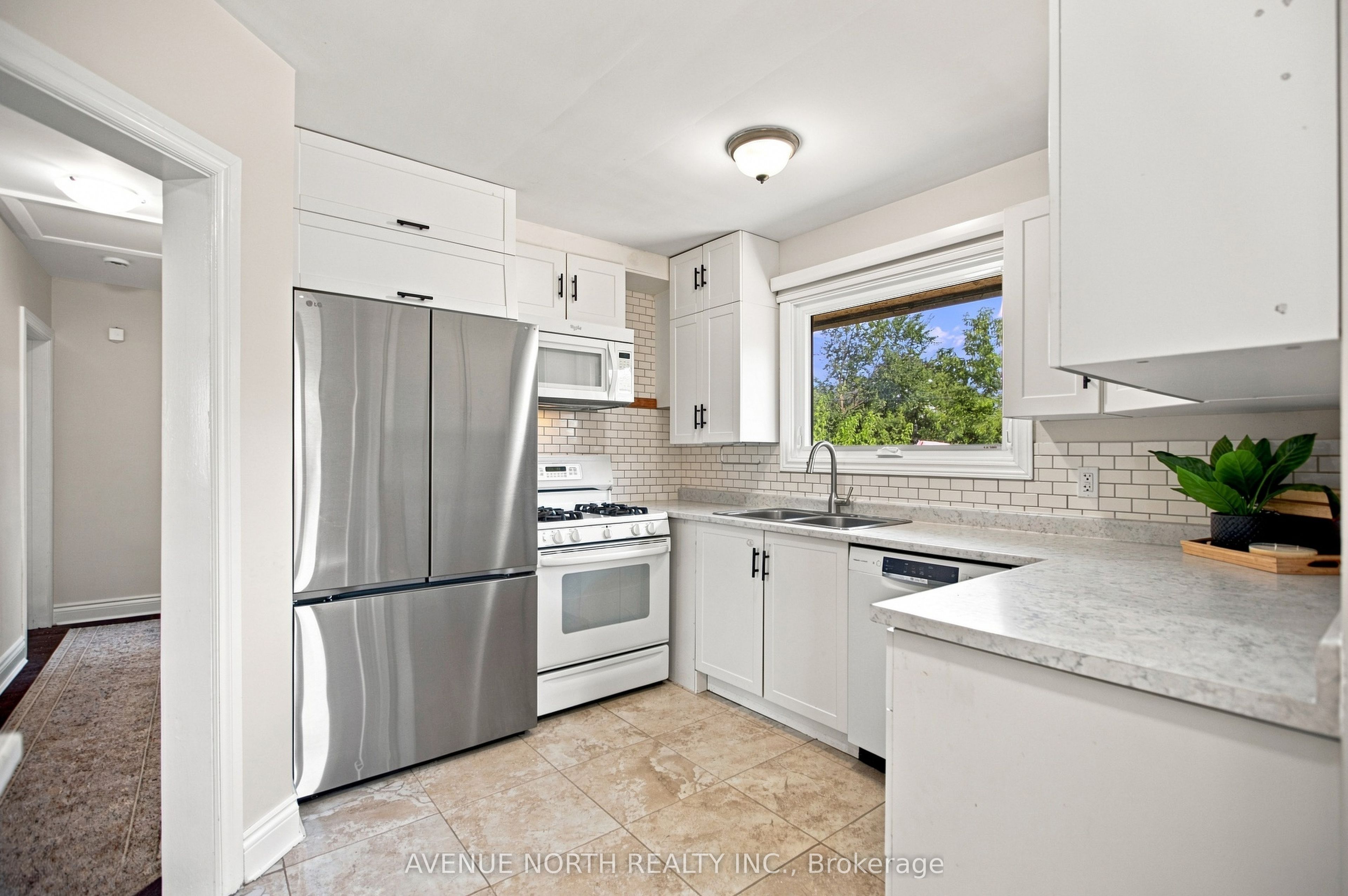 66 Epworth Avenue Property Photo 11