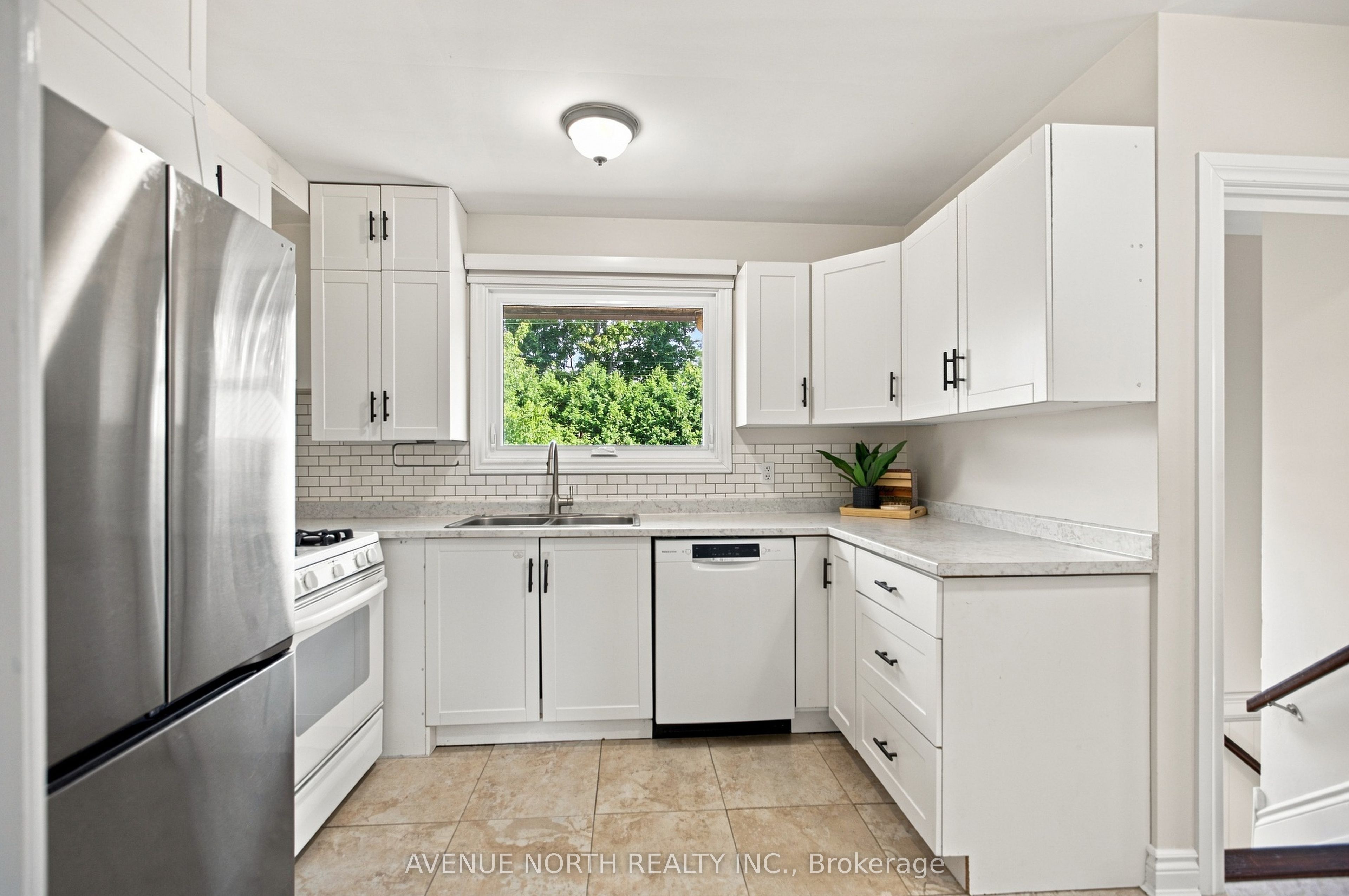 66 Epworth Avenue Property Photo 12
