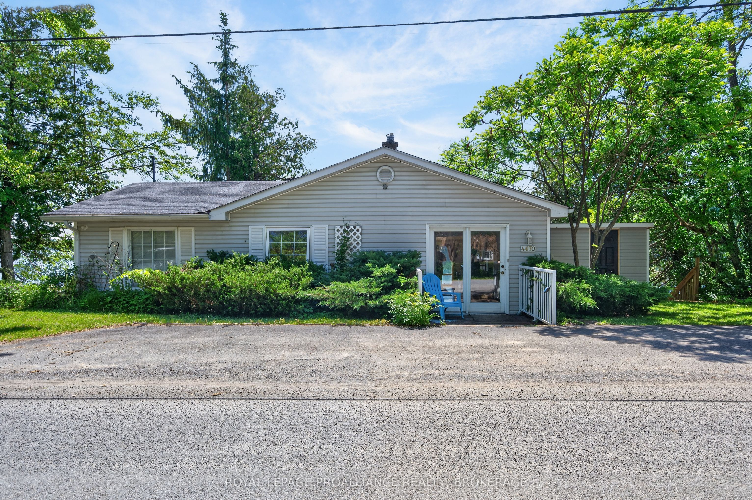 4670 Clearwater Road Property Photo 2