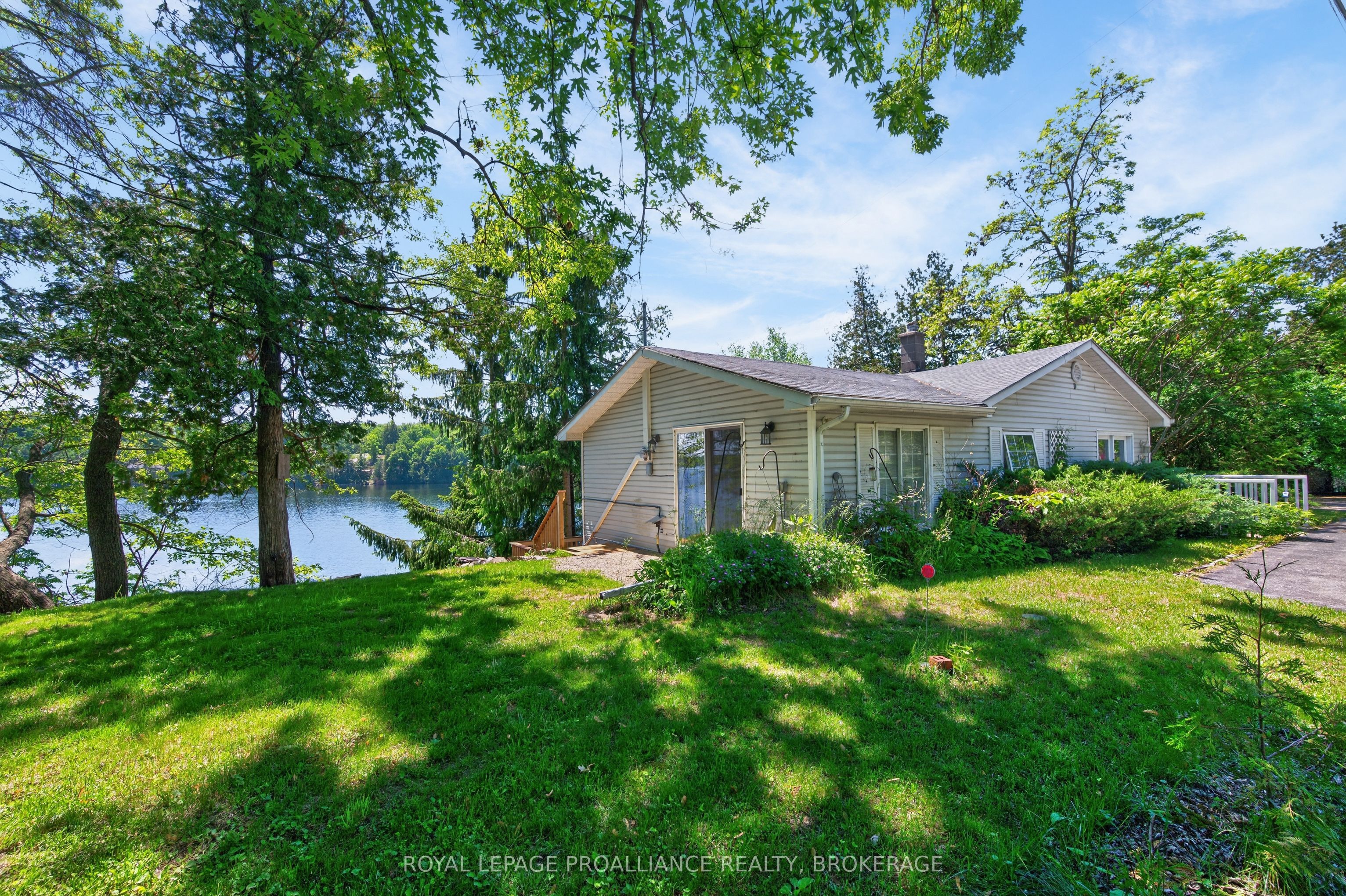 4670 Clearwater Road Property Photo 4