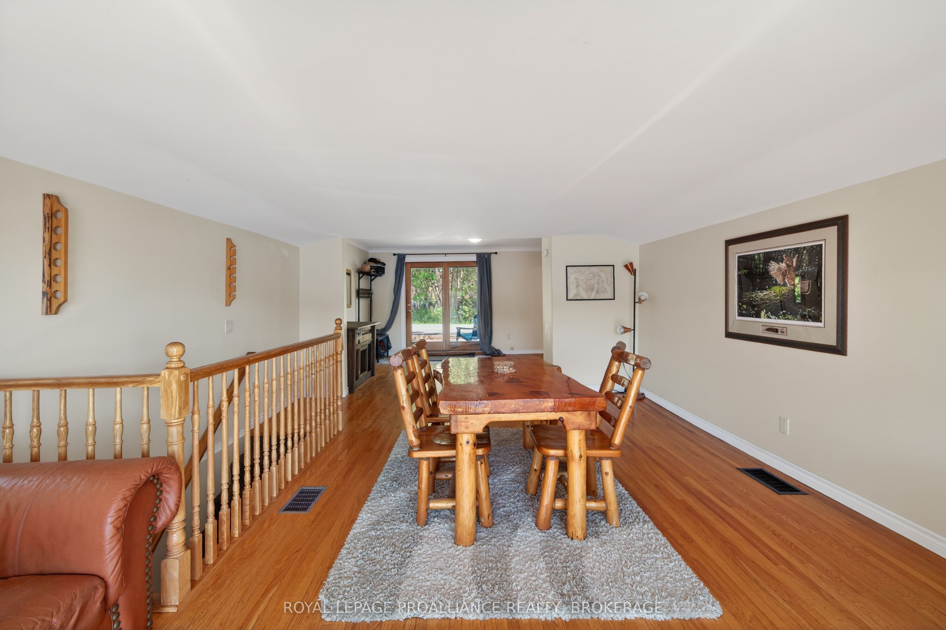 4670 Clearwater Road Property Photo 6