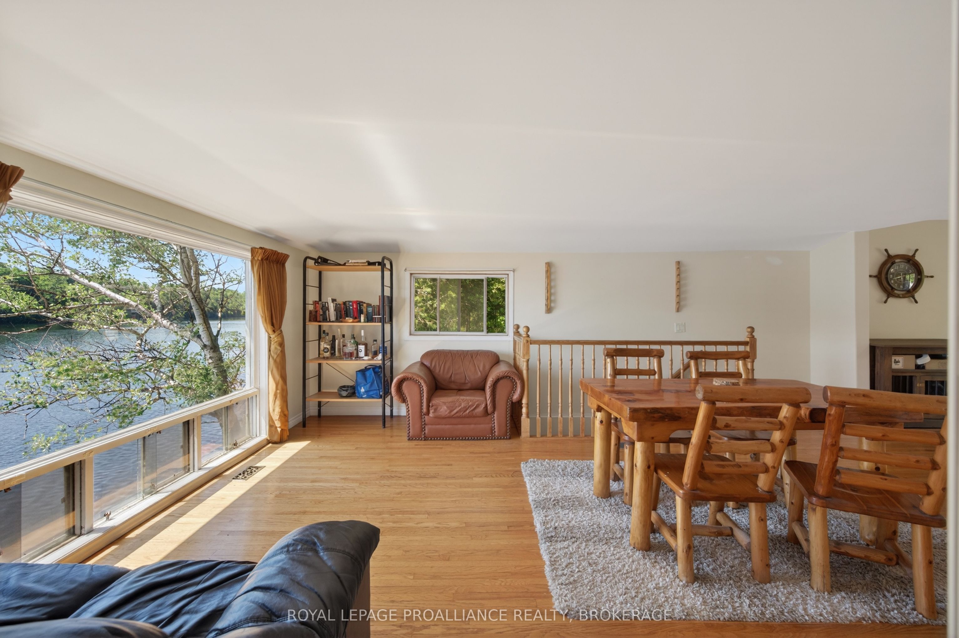 4670 Clearwater Road Property Photo 8