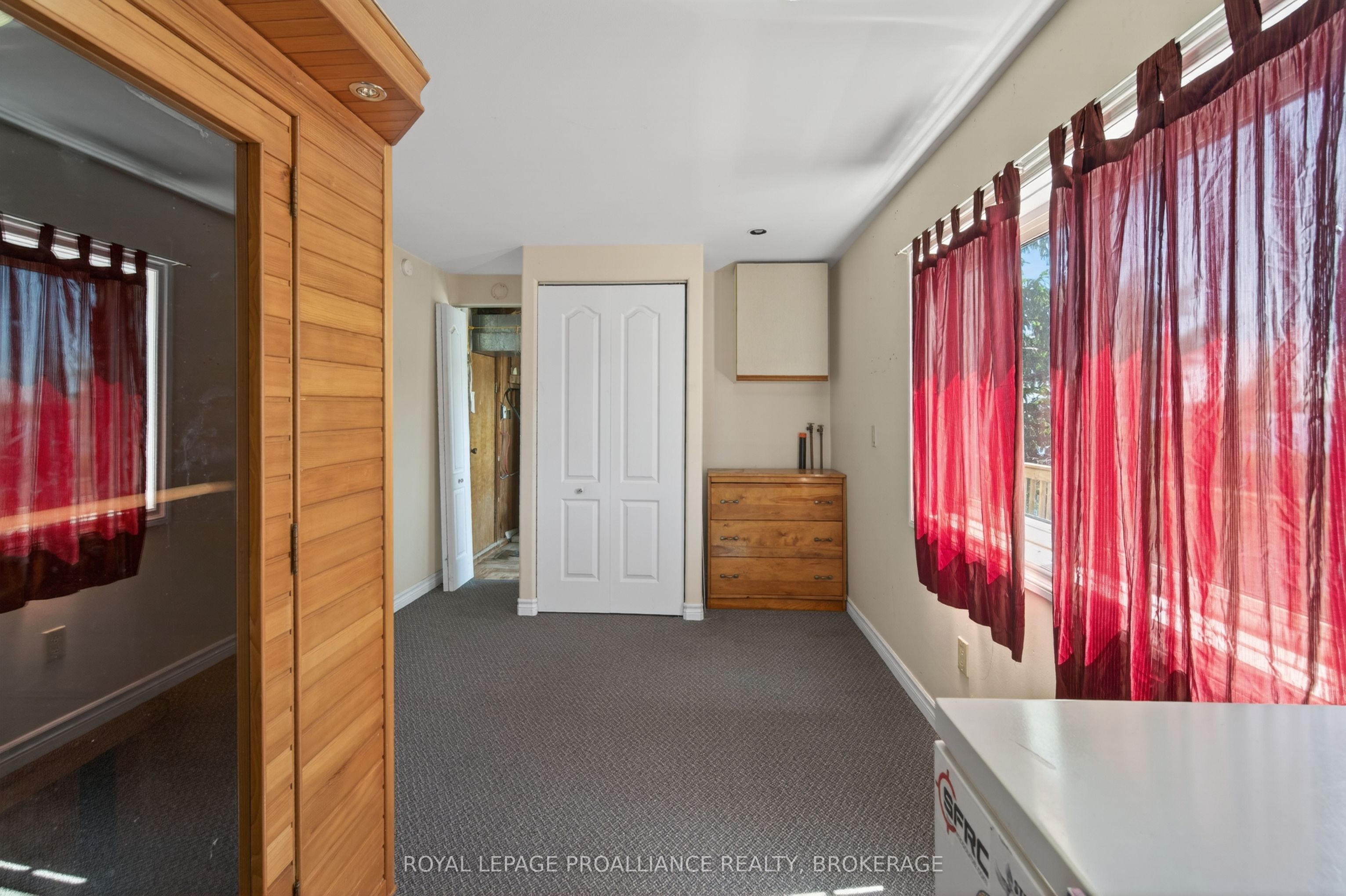4670 Clearwater Road Property Photo 18