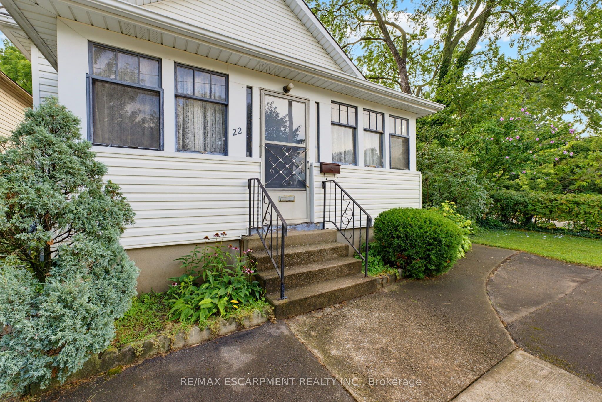 22 Mildred Avenue Property Photo 5