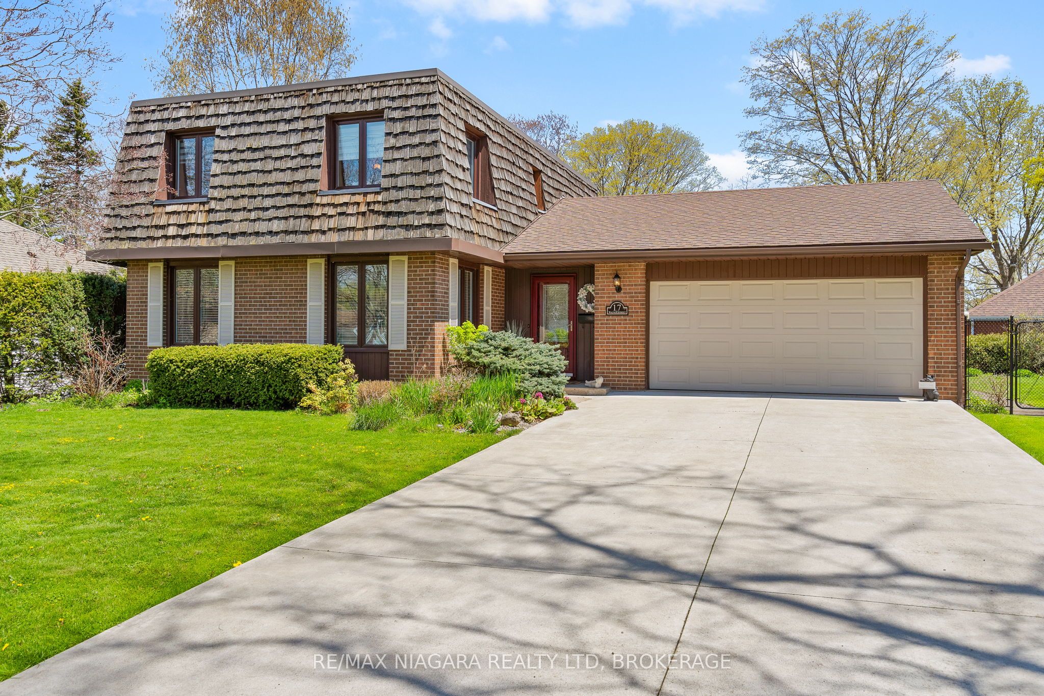 17 Walnut Street Property Photo 1