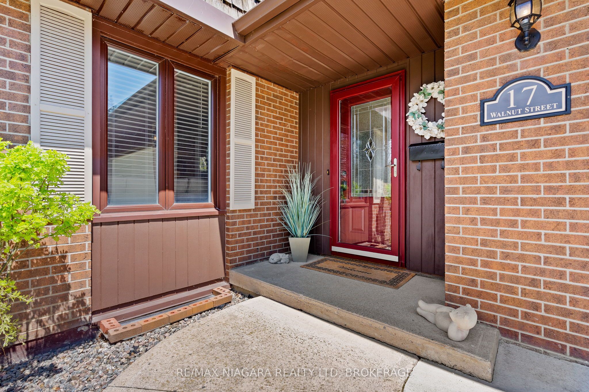 17 Walnut Street Property Photo 5