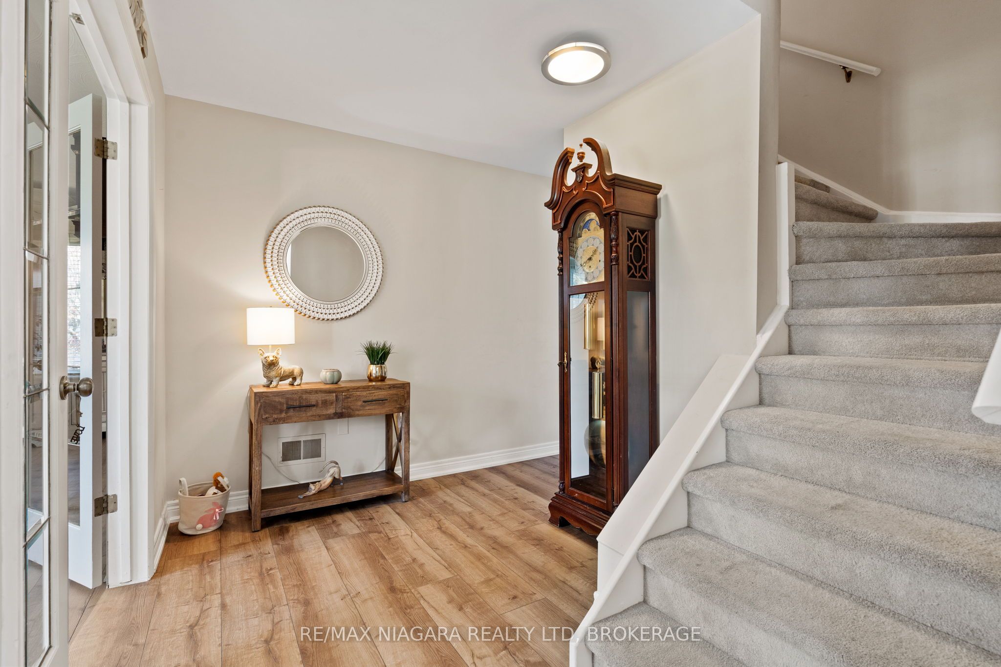 17 Walnut Street Property Photo 7