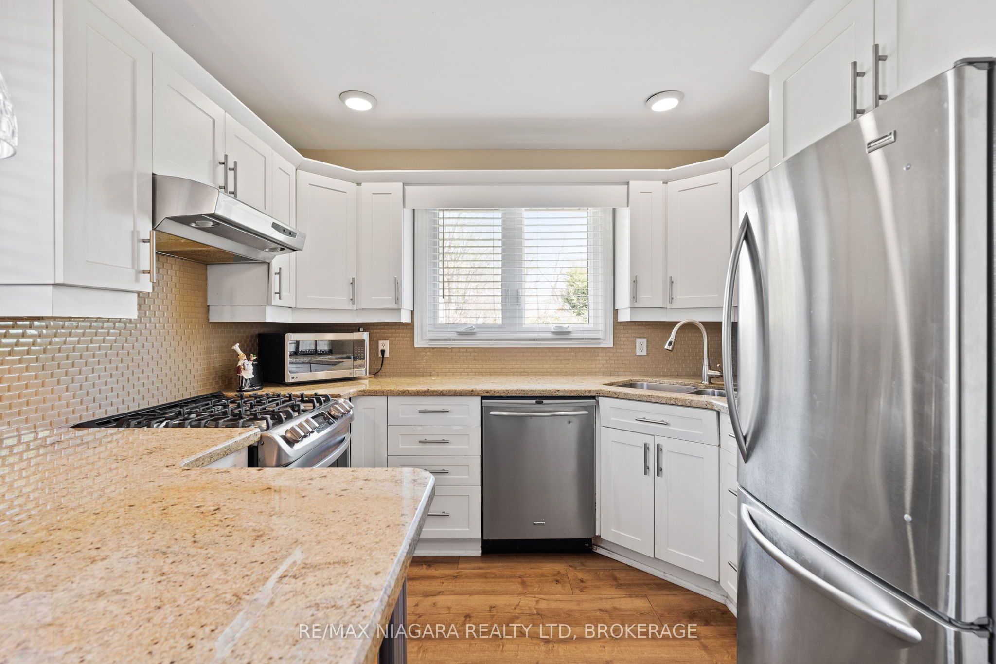 17 Walnut Street Property Photo 12