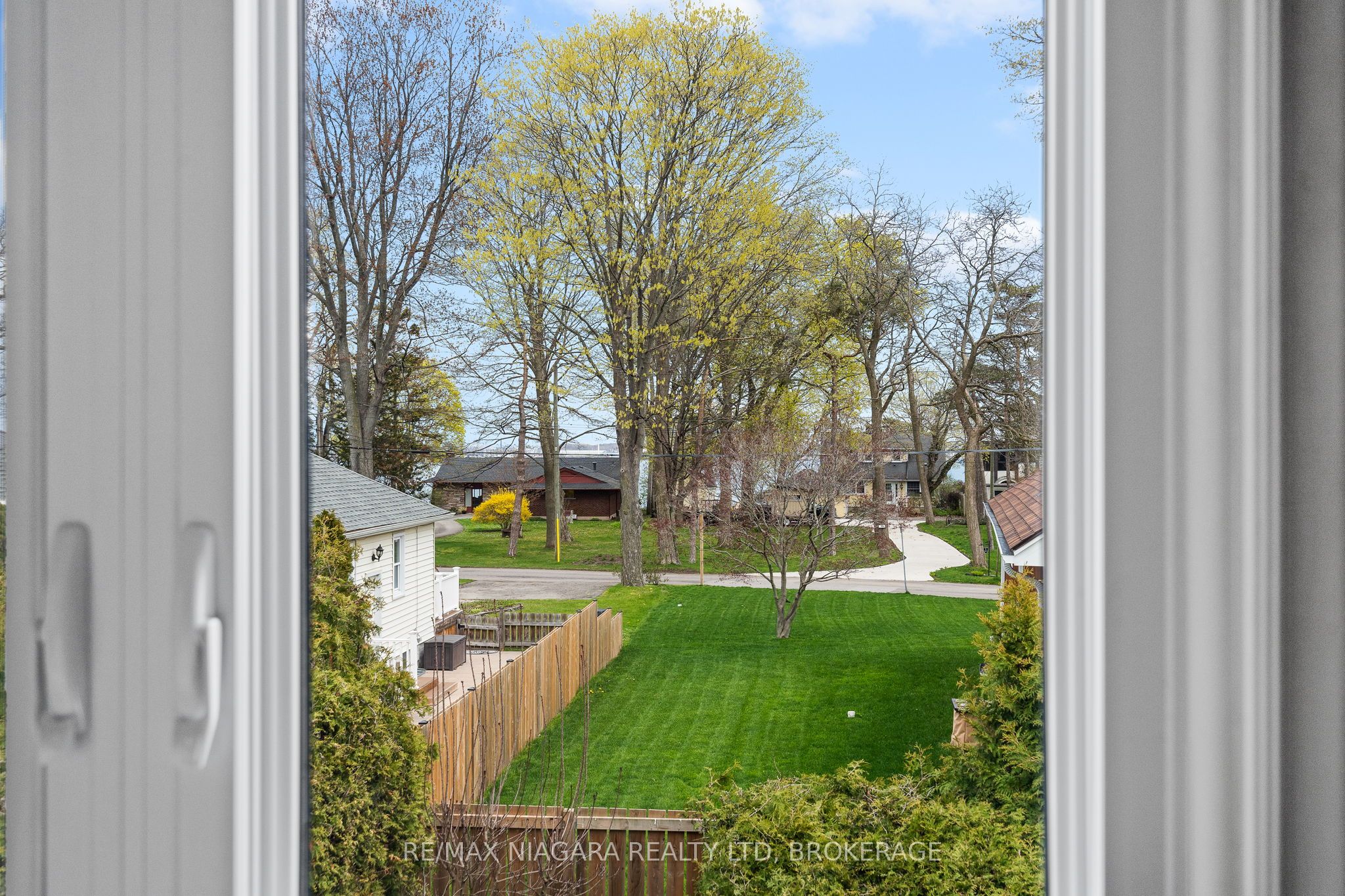 17 Walnut Street Property Photo 18