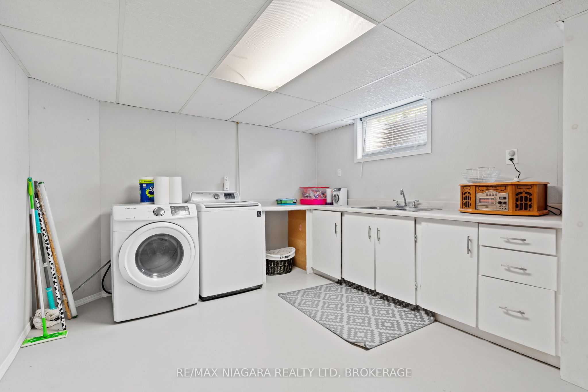 17 Walnut Street Property Photo 29