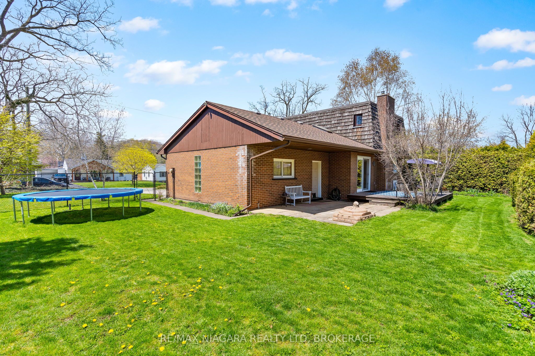 17 Walnut Street Property Photo 32