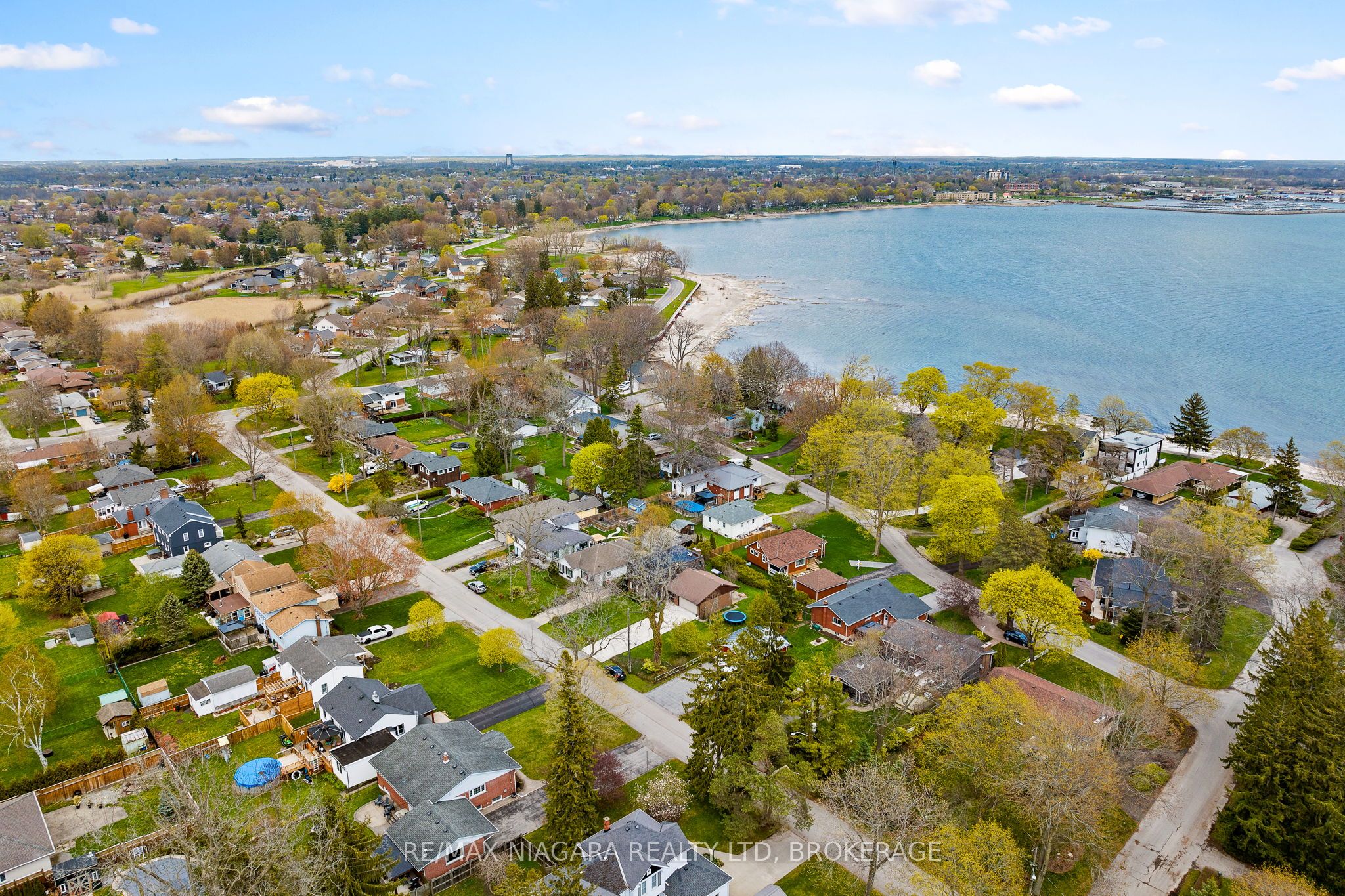 17 Walnut Street Property Photo 40