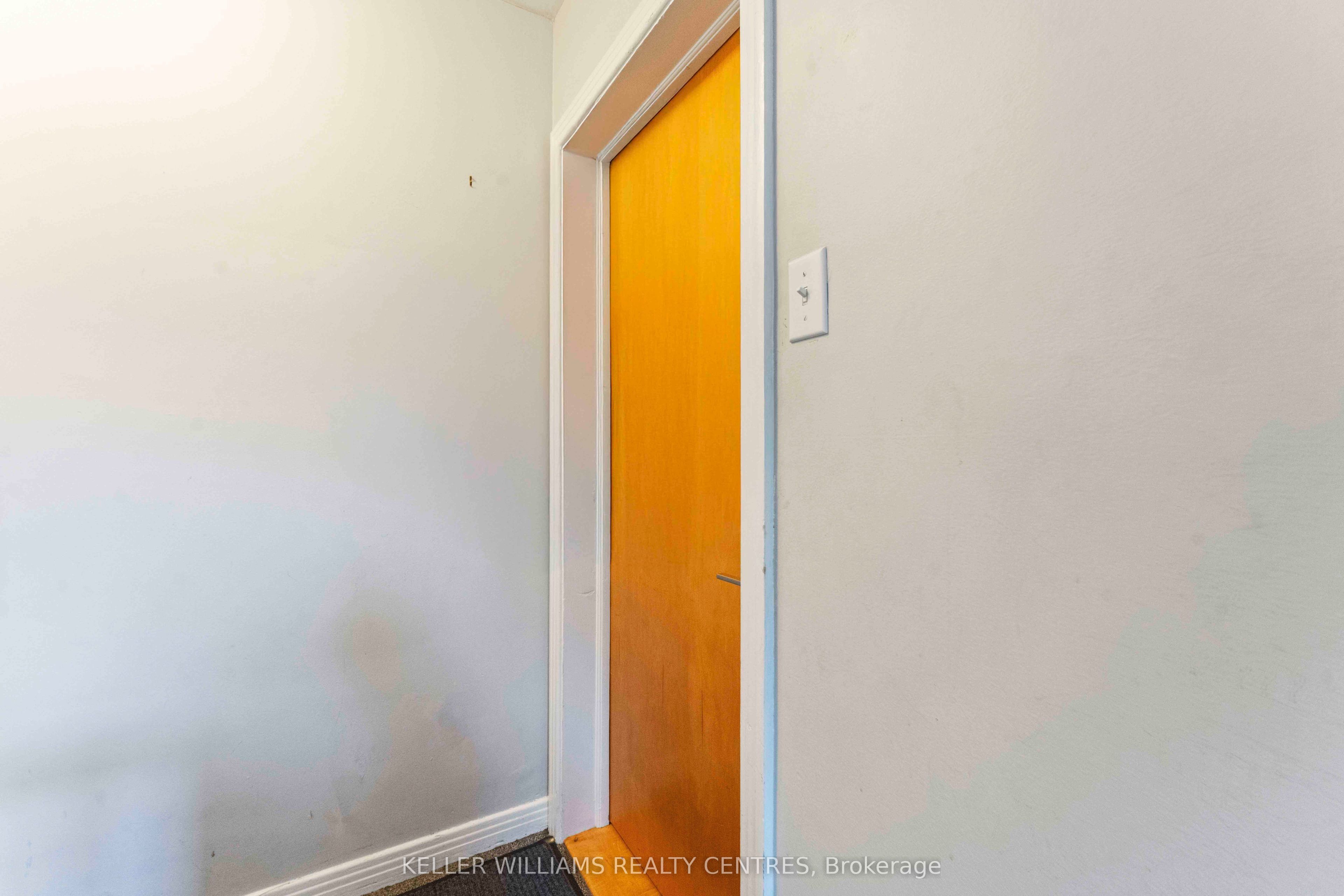 964 Bakervale Drive 1 Property Photo 2