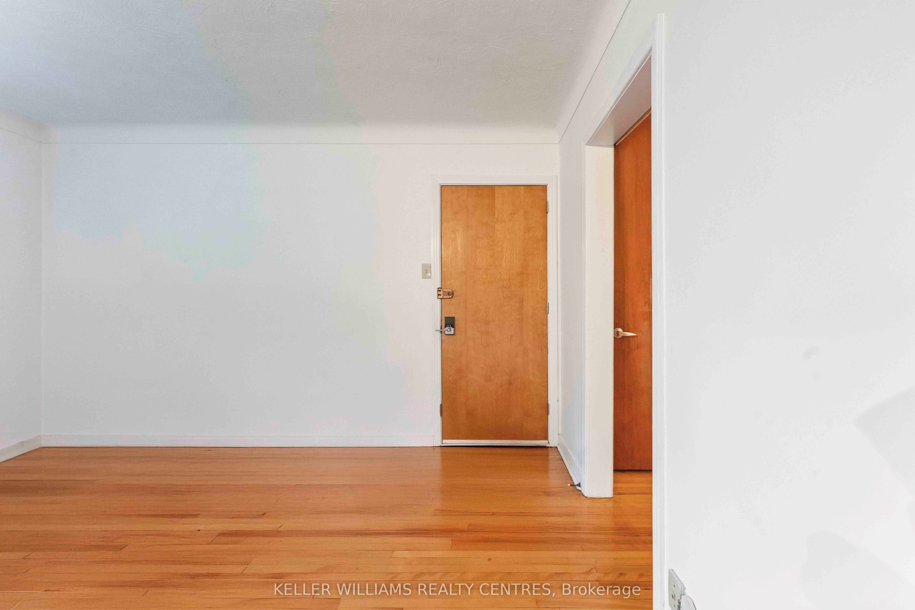964 Bakervale Drive 1 Property Photo 3