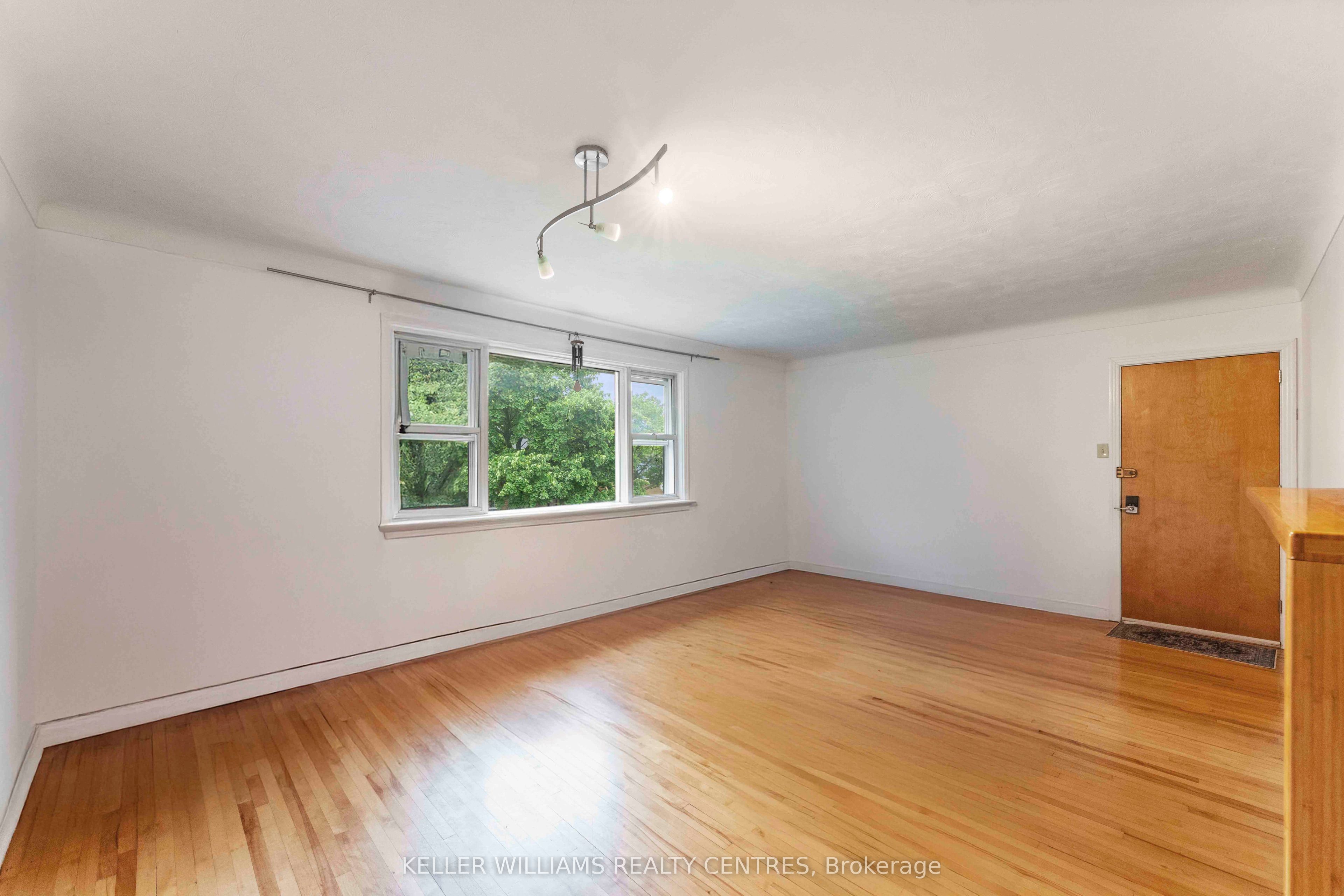 964 Bakervale Drive 1 Property Photo 6