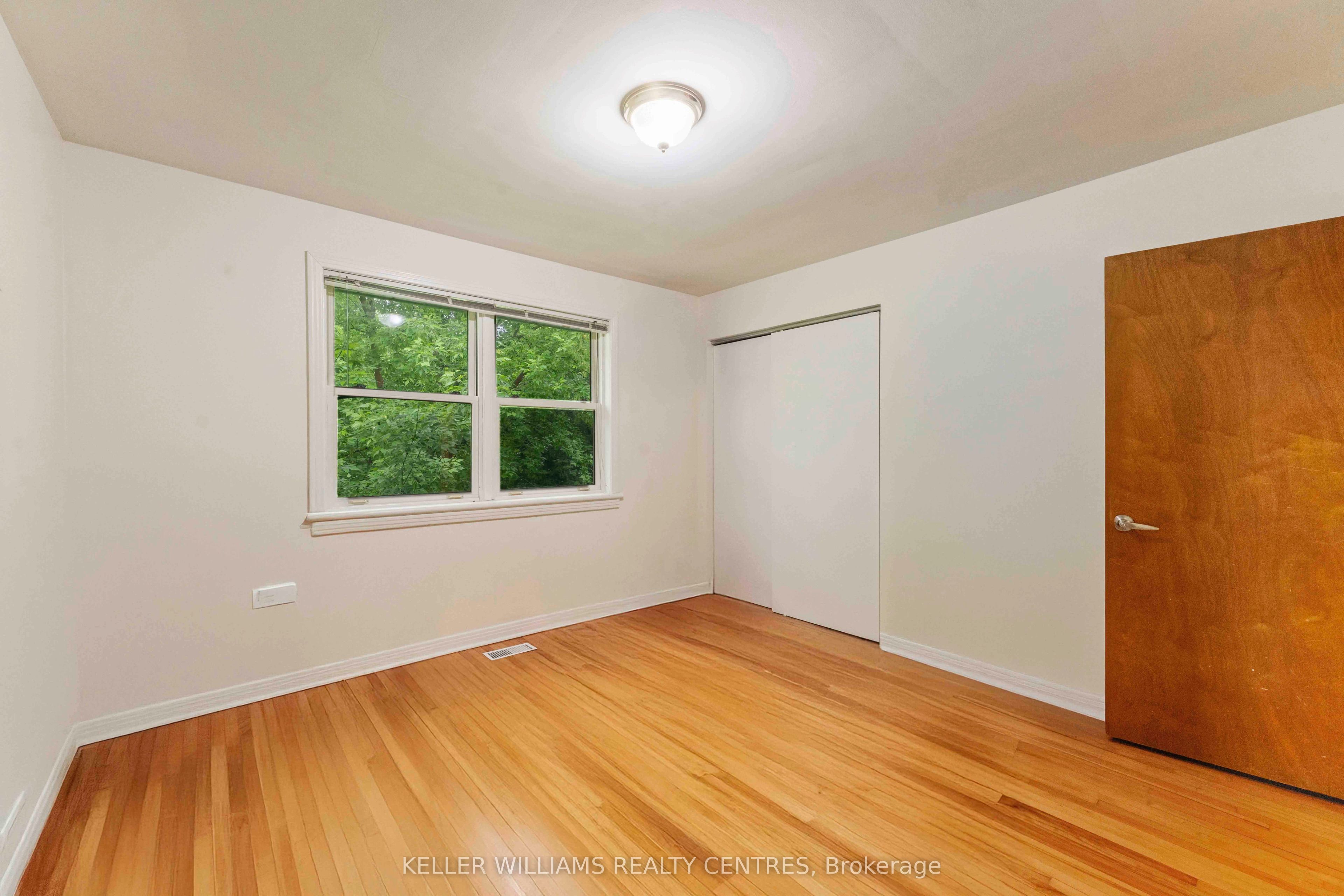 964 Bakervale Drive 1 Property Photo 21