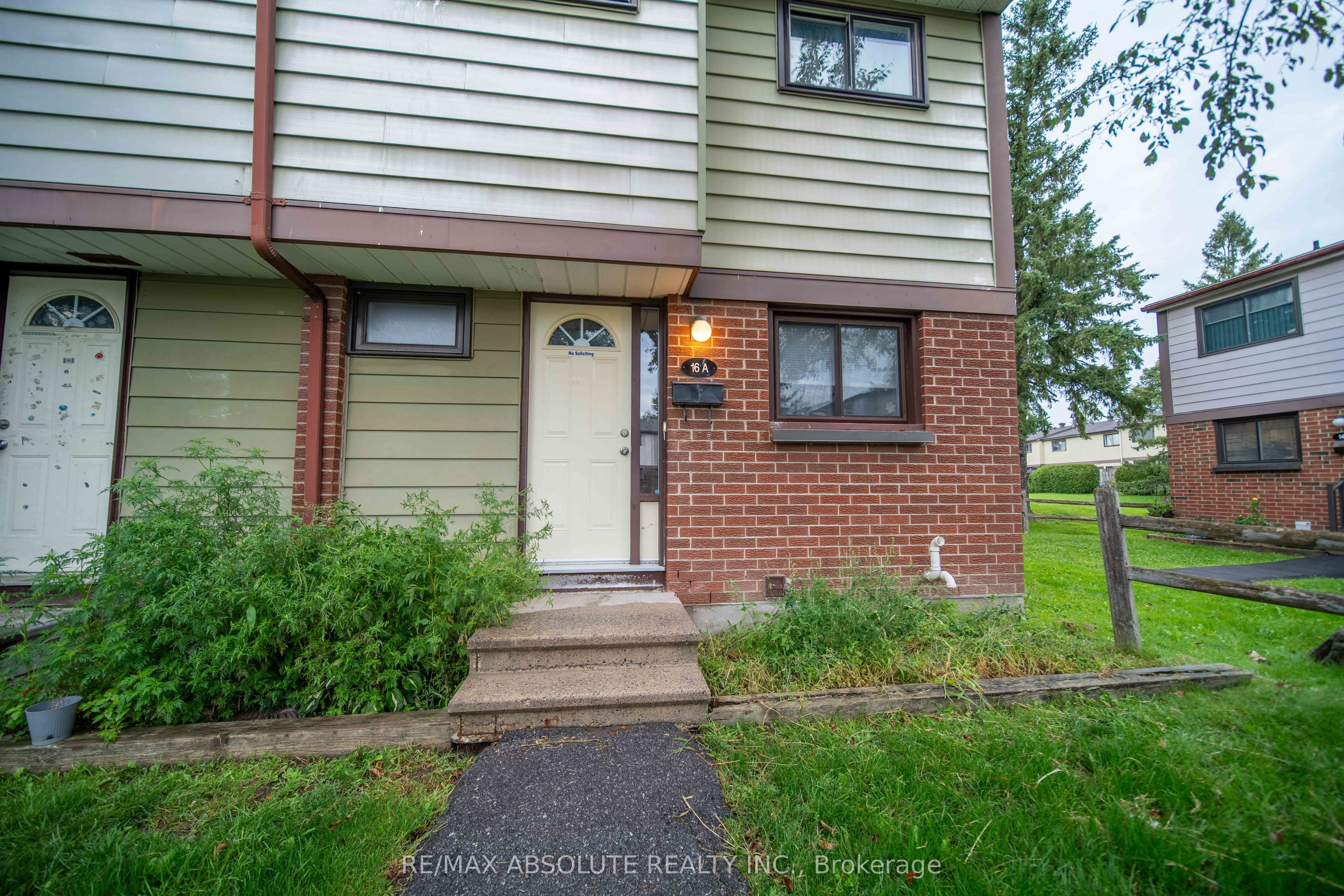 16 A Knollsbrook Drive Property Photo 2