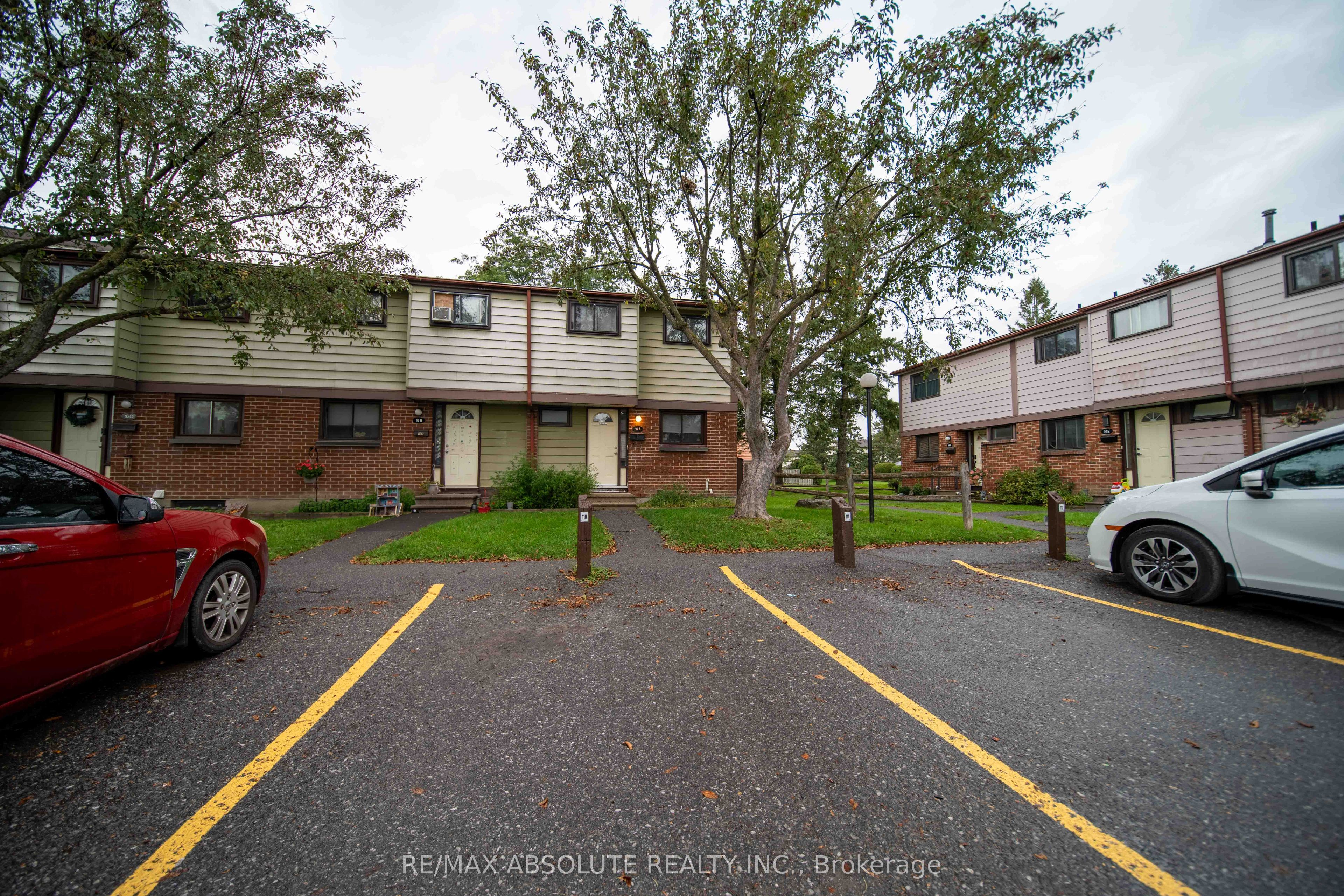 16 A Knollsbrook Drive Property Photo 3