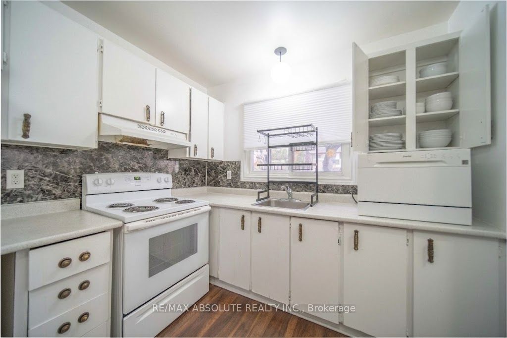 16 A Knollsbrook Drive Property Photo 5